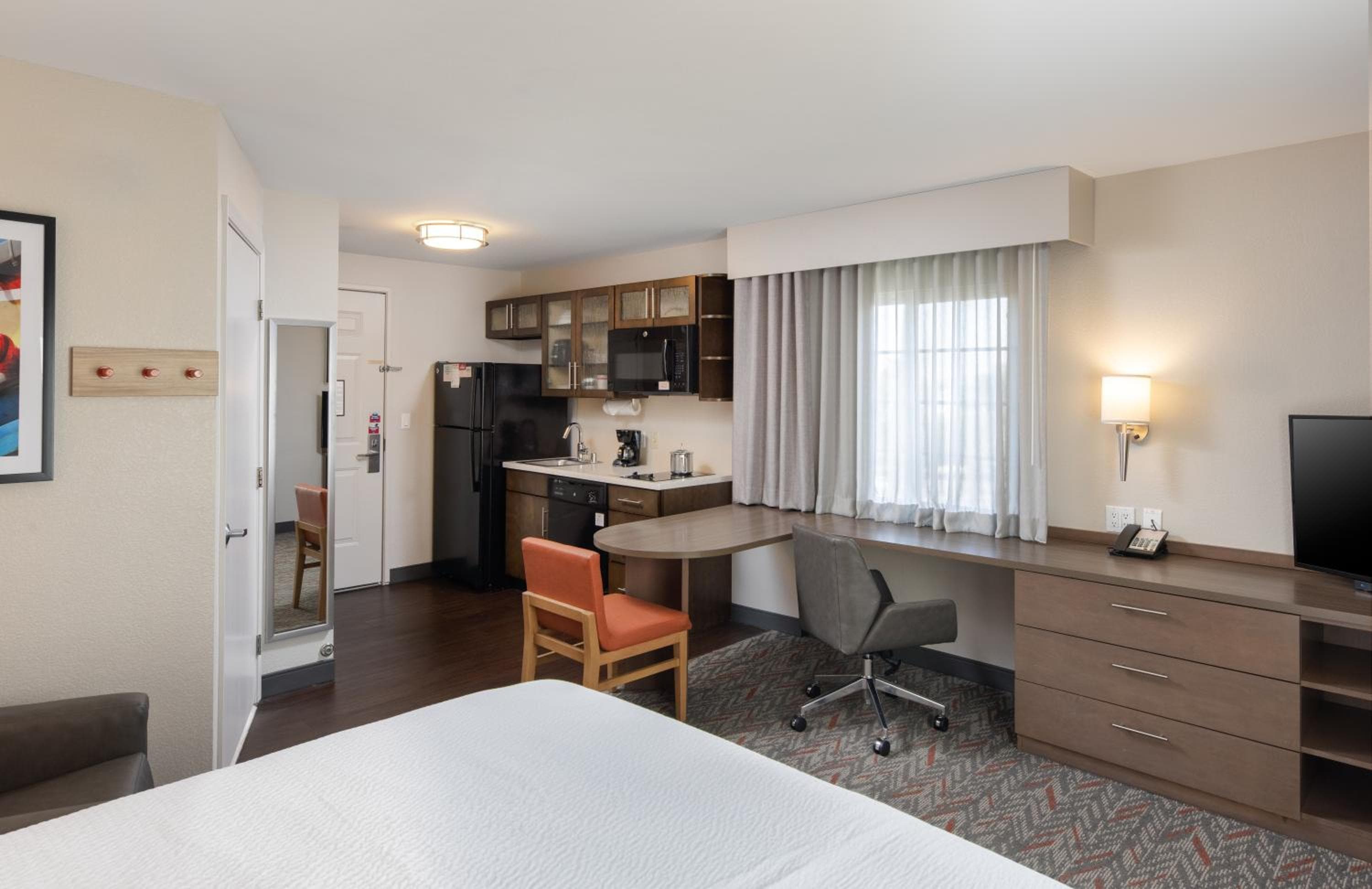 Candlewood Suites Anaheim - Resort Area by IHG