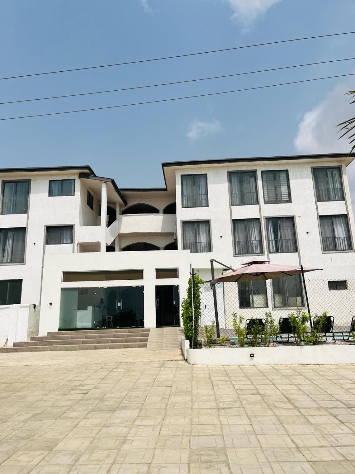 Luxury Apartment with Pool, McCarthy hill