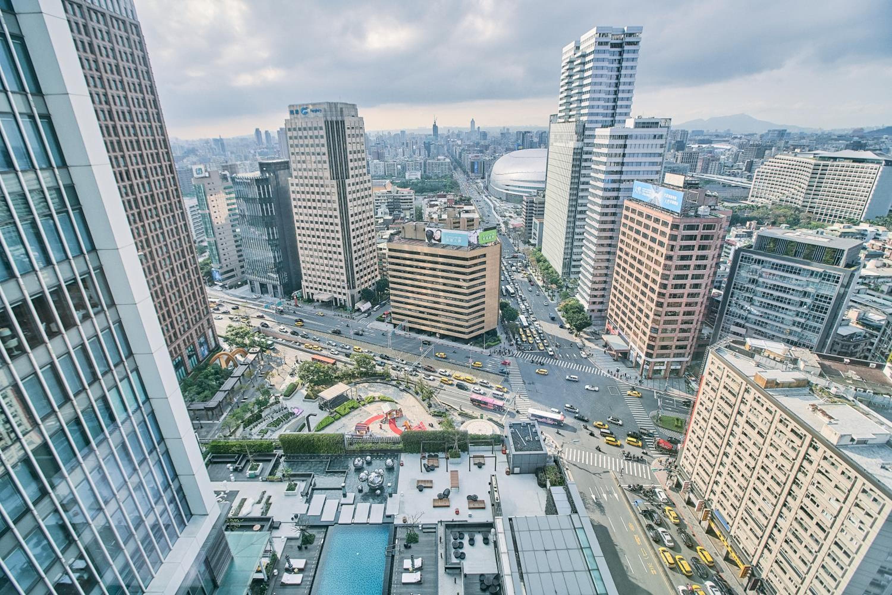 W Taipei