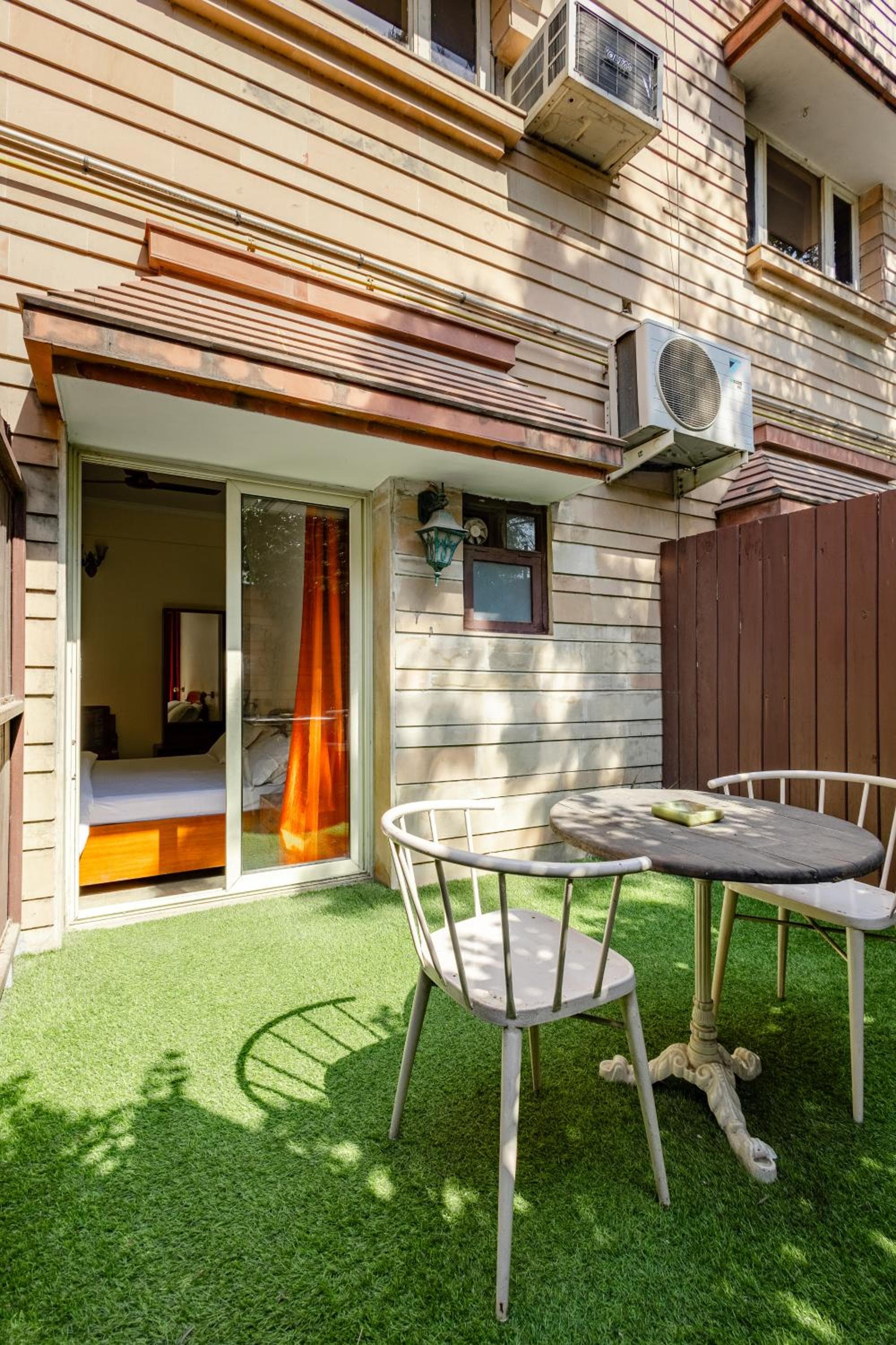 Cp Villa - Rooms with Patio
