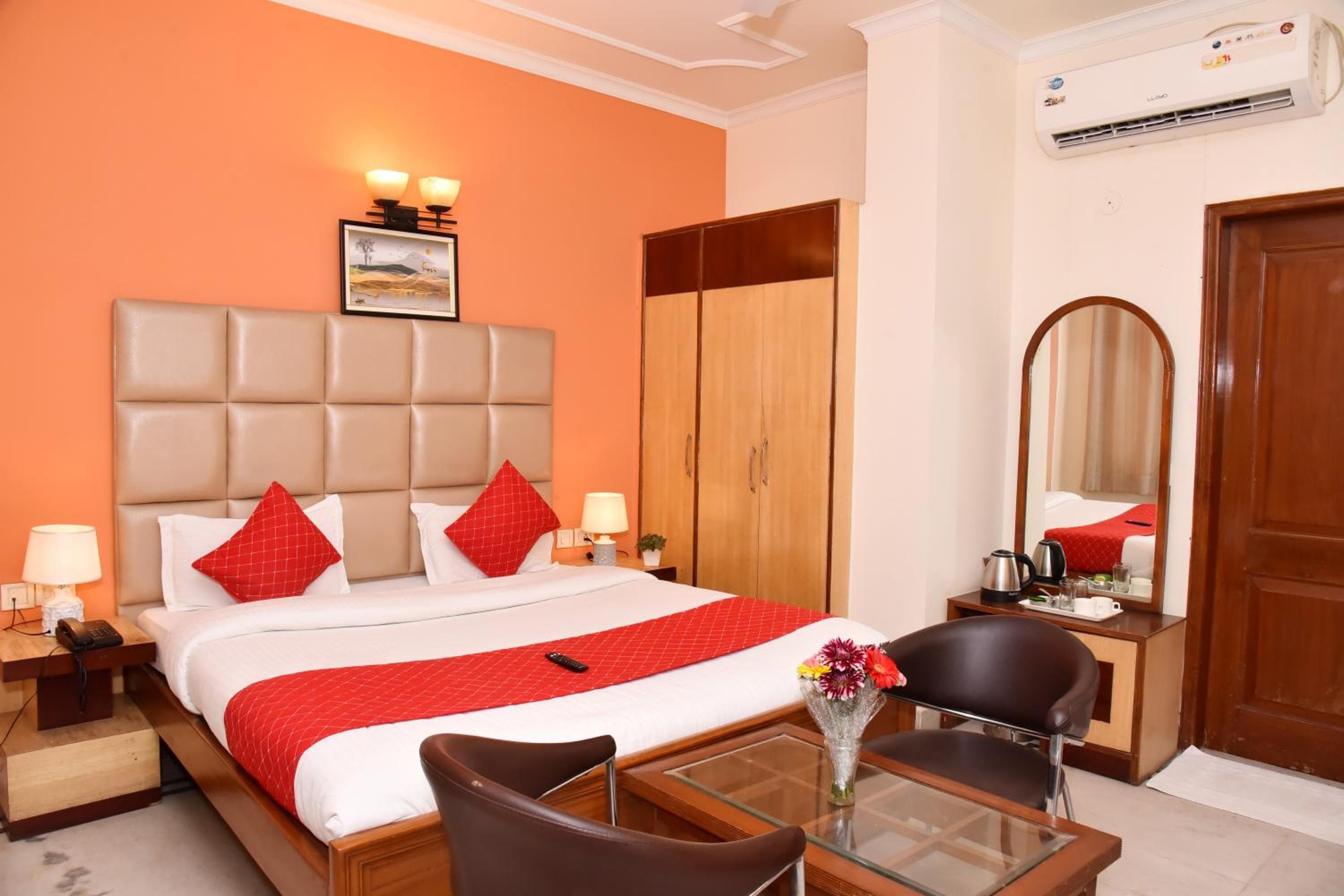 Hotel Gracious - Civil Line