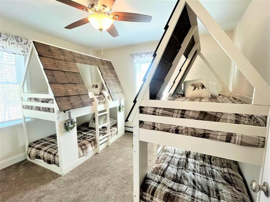 Gorgeous Conway Home A/C, Hot Tub & Full Game Room