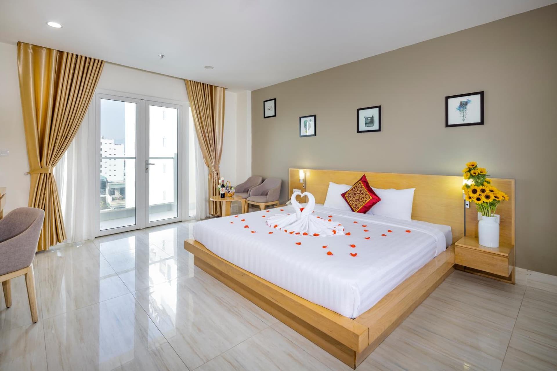Gibson Hotel Nha Trang