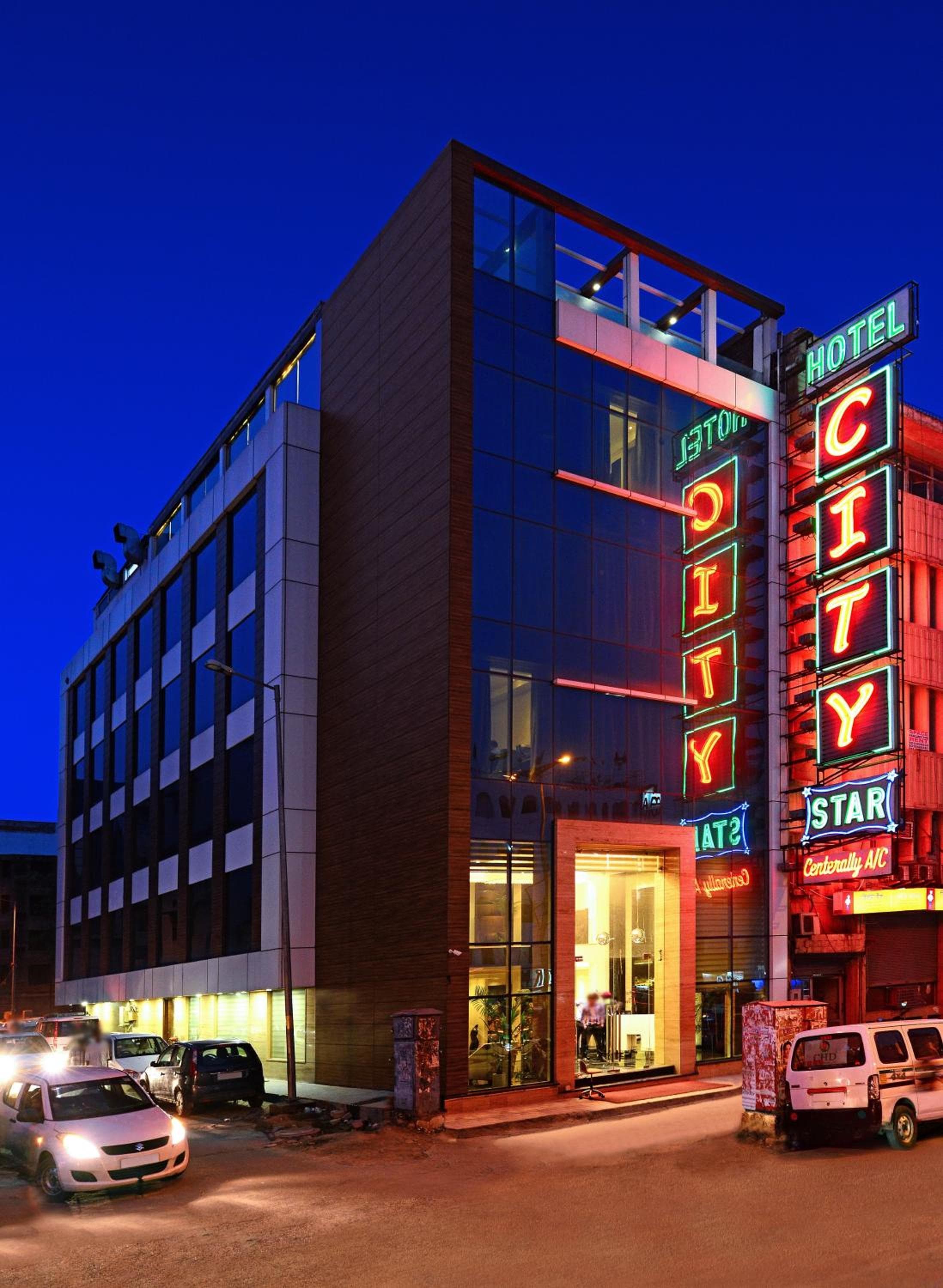 Hotel City Star, Near Connaught Place & New Delhi Railway Station, with Free Airport Pickup