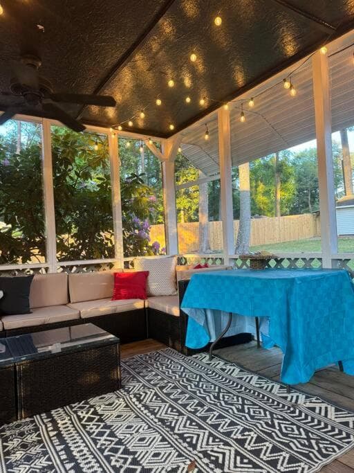 Charming May Street Retreat