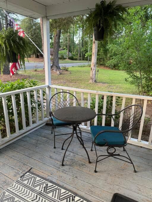 Charming May Street Retreat
