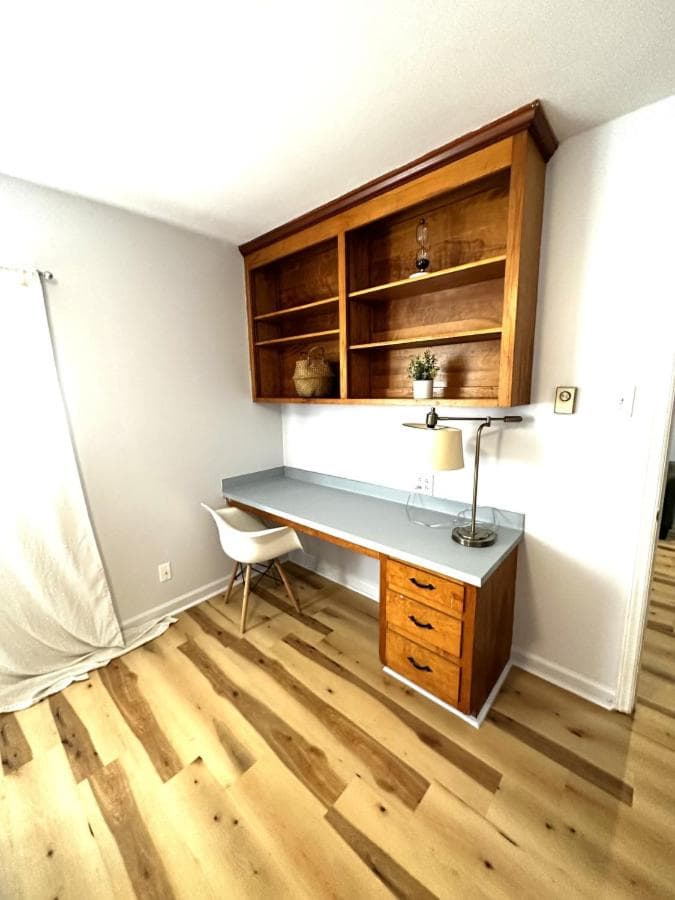 Private 1BR Mins to Downtown, Serene Backyard