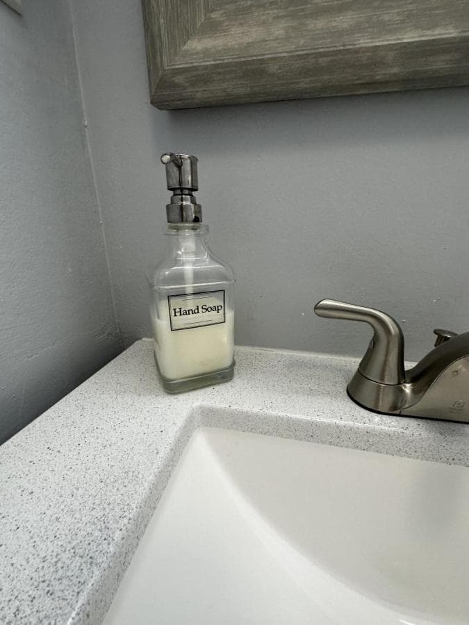 Private 1BR Mins to Downtown, Serene Backyard