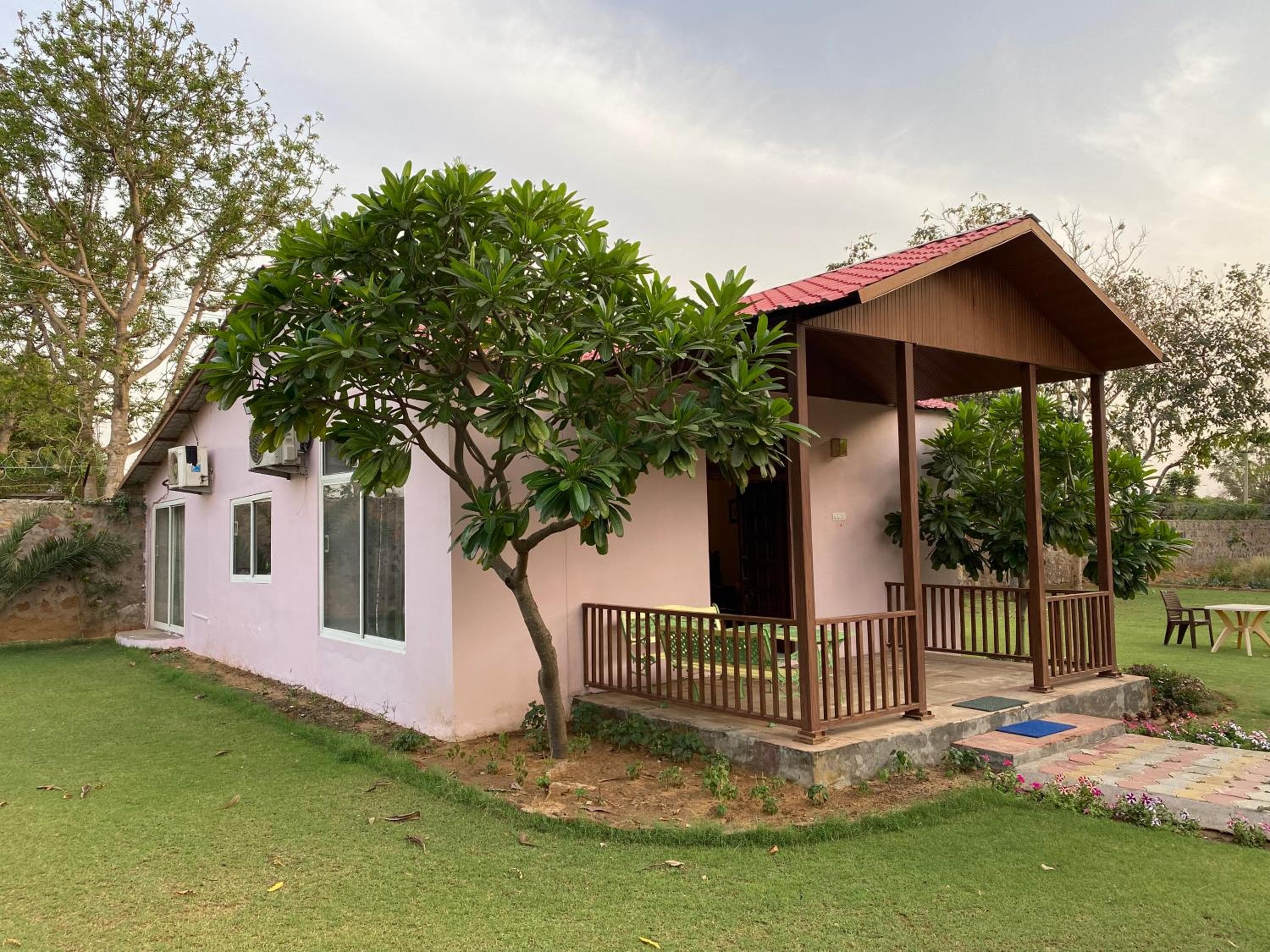 Orchard At Sarai - Luxury Tent Villas, Swimming Pool, Large lawns, & Pet friendly