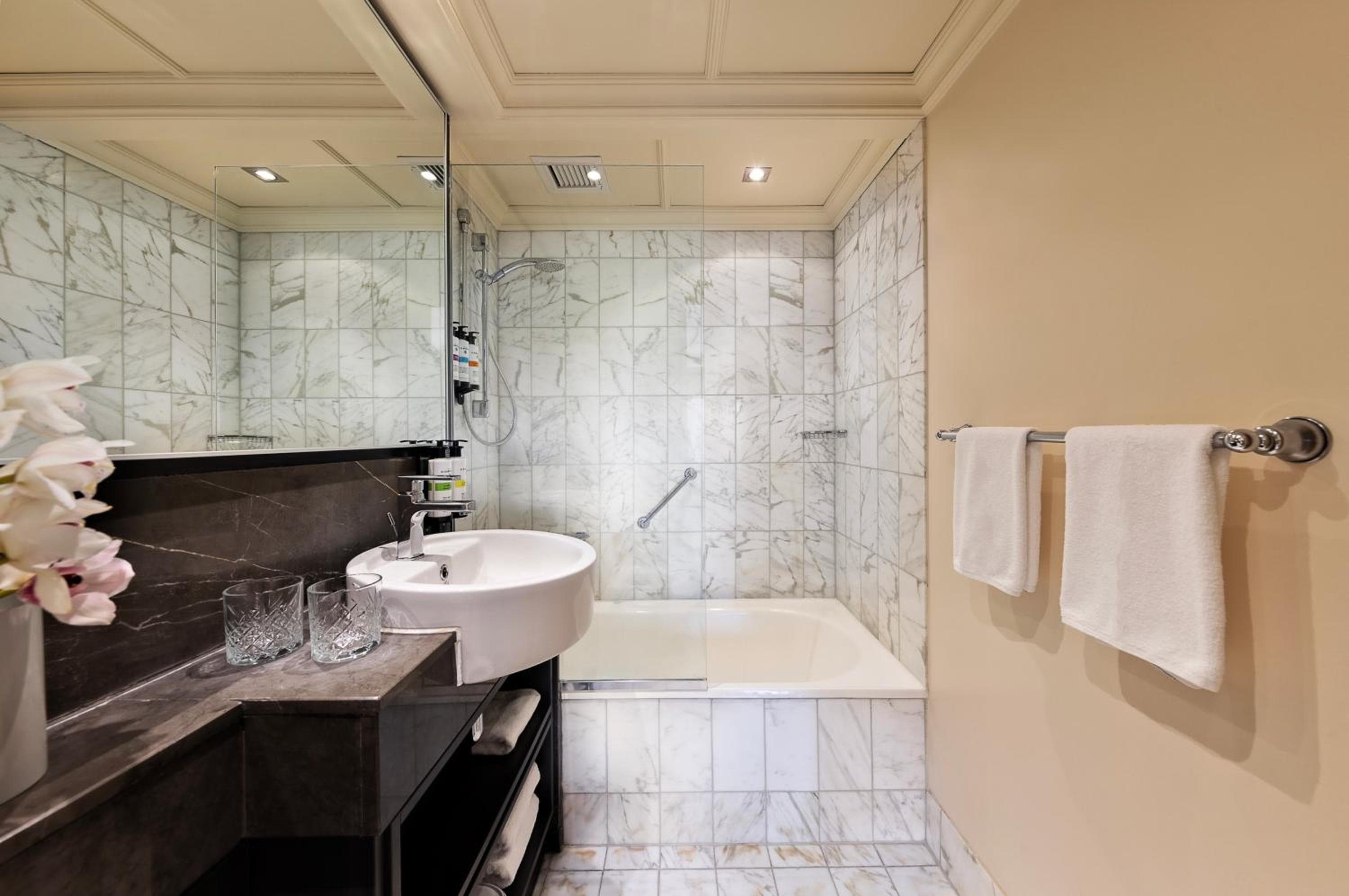 Pullman Auckland Hotel & Apartments
