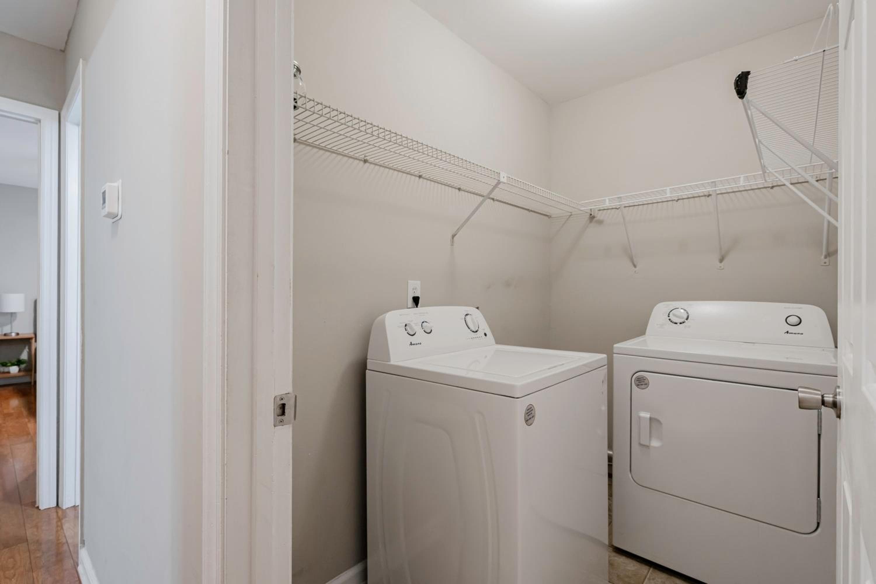 Dutch Creek Cottage- 10 mins to Lake Murray!