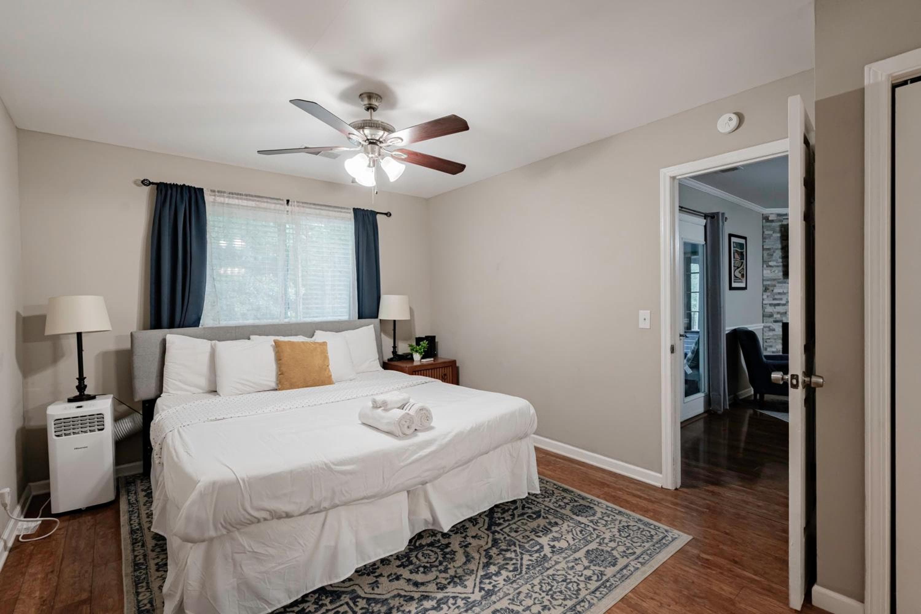 Dutch Creek Cottage- 10 mins to Lake Murray!