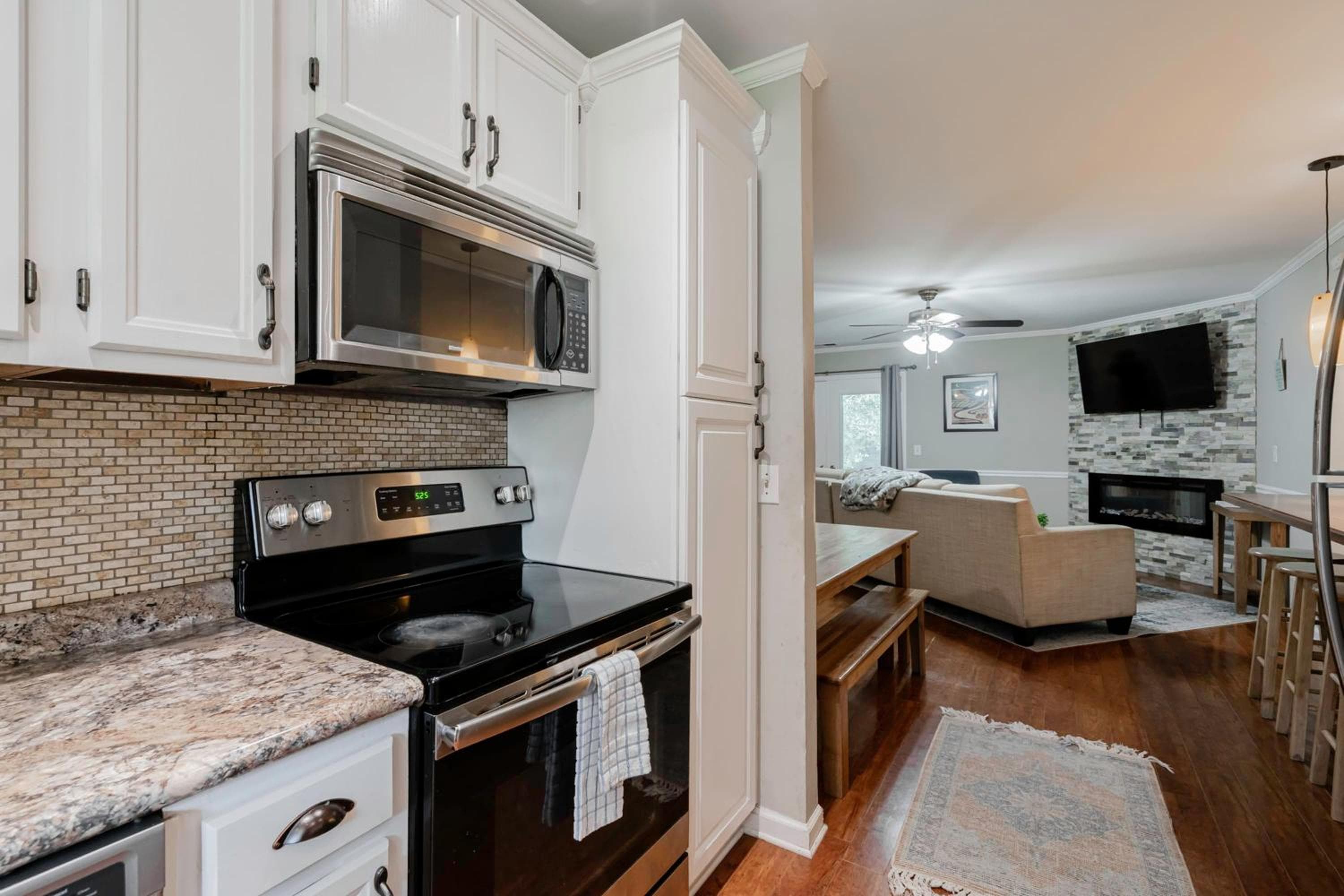 Dutch Creek Cottage- 10 mins to Lake Murray!