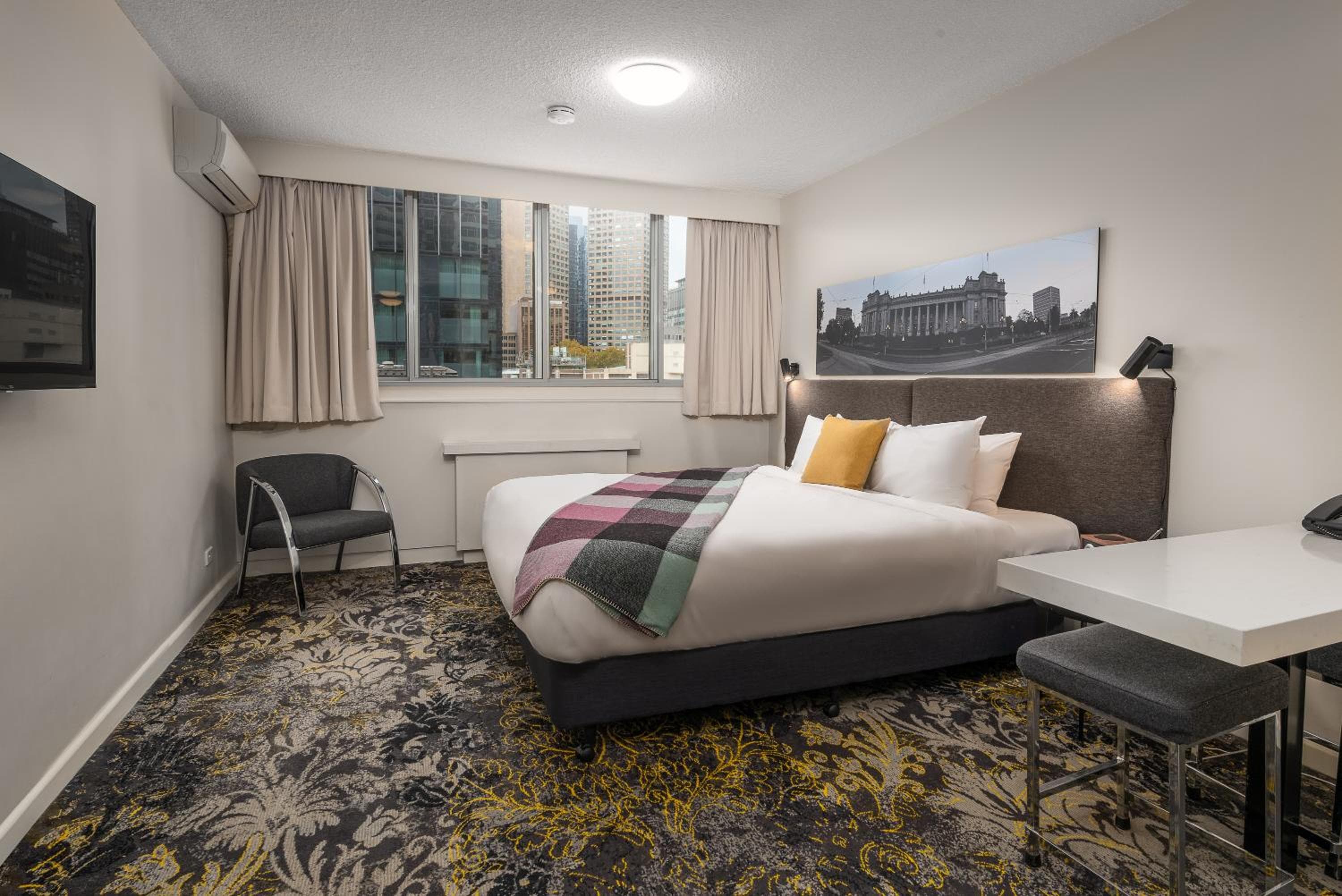 hotel room
