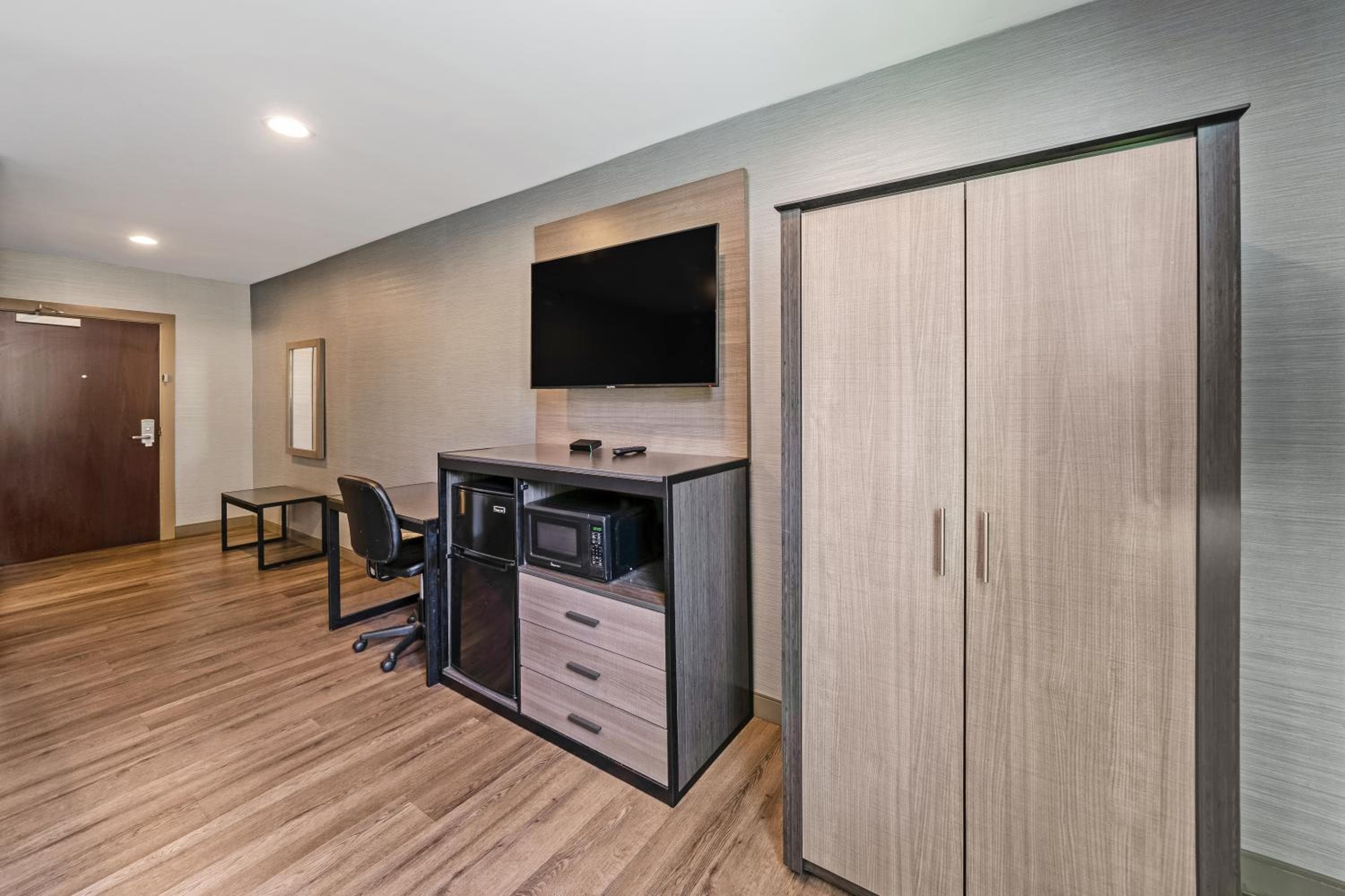 Americas Best Value Inn Foxboro