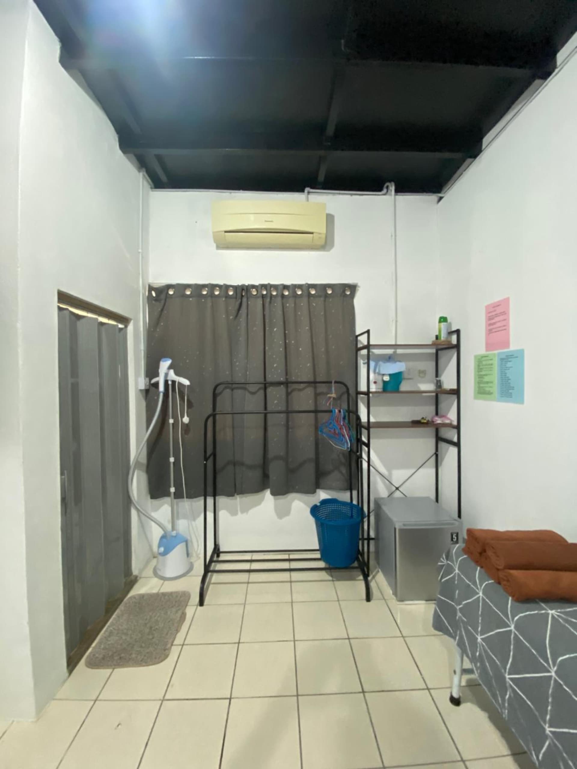 Julian Homestay - Room2