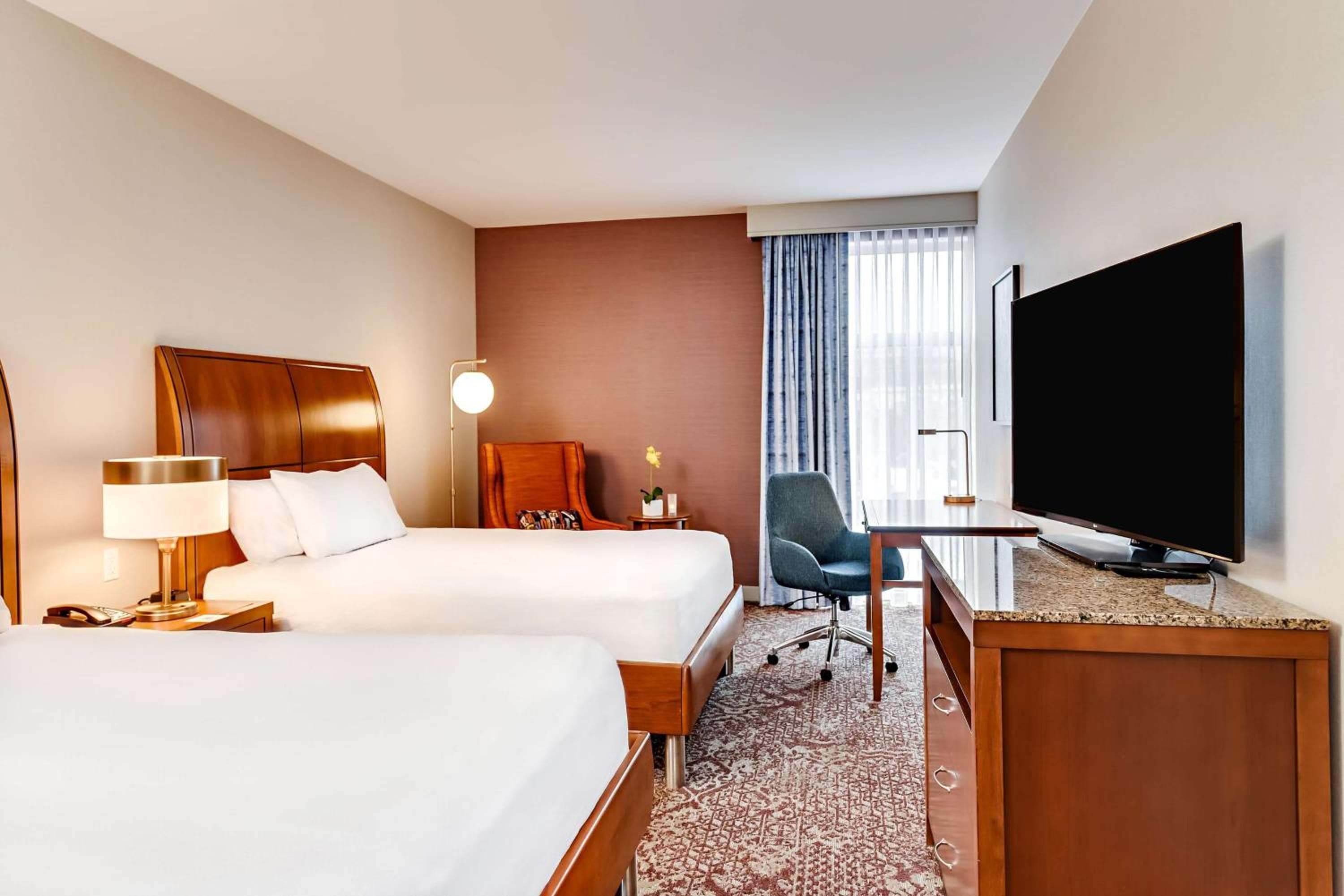 Hilton Garden Inn Alexandria Old Town National Harbor