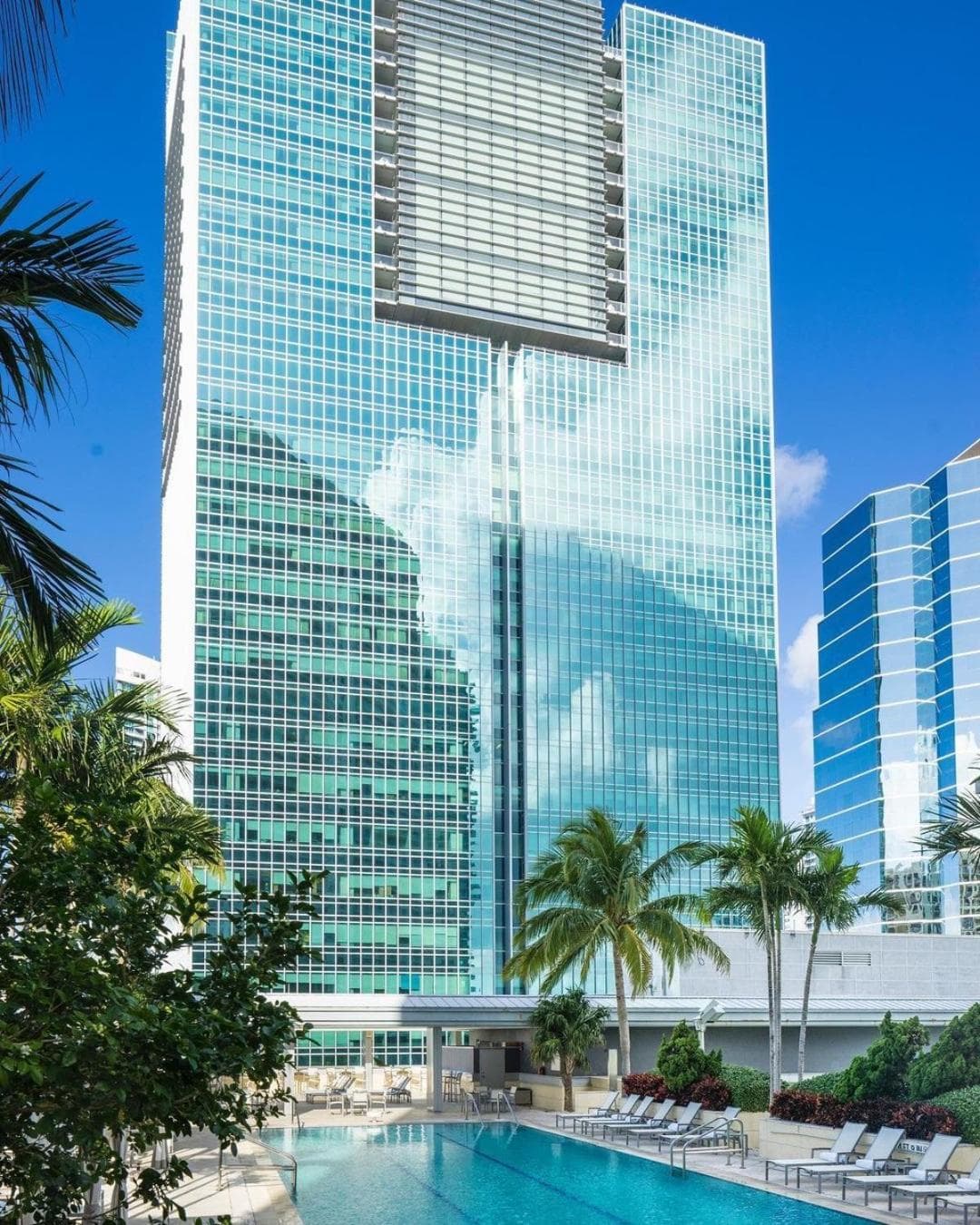 Brickell Arch Residences Free Parking by Palermo Home Miami
