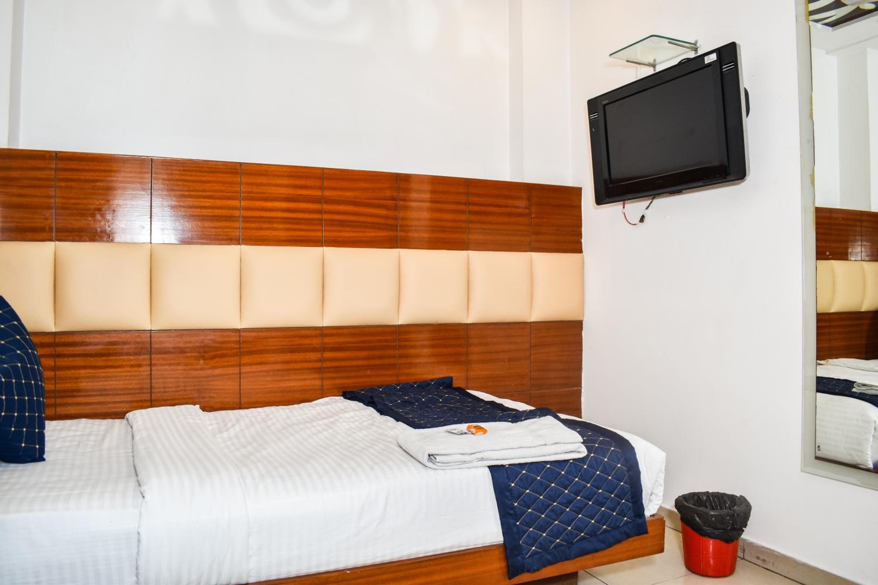Hotel Chanchal Continental - New Delhi City Centre