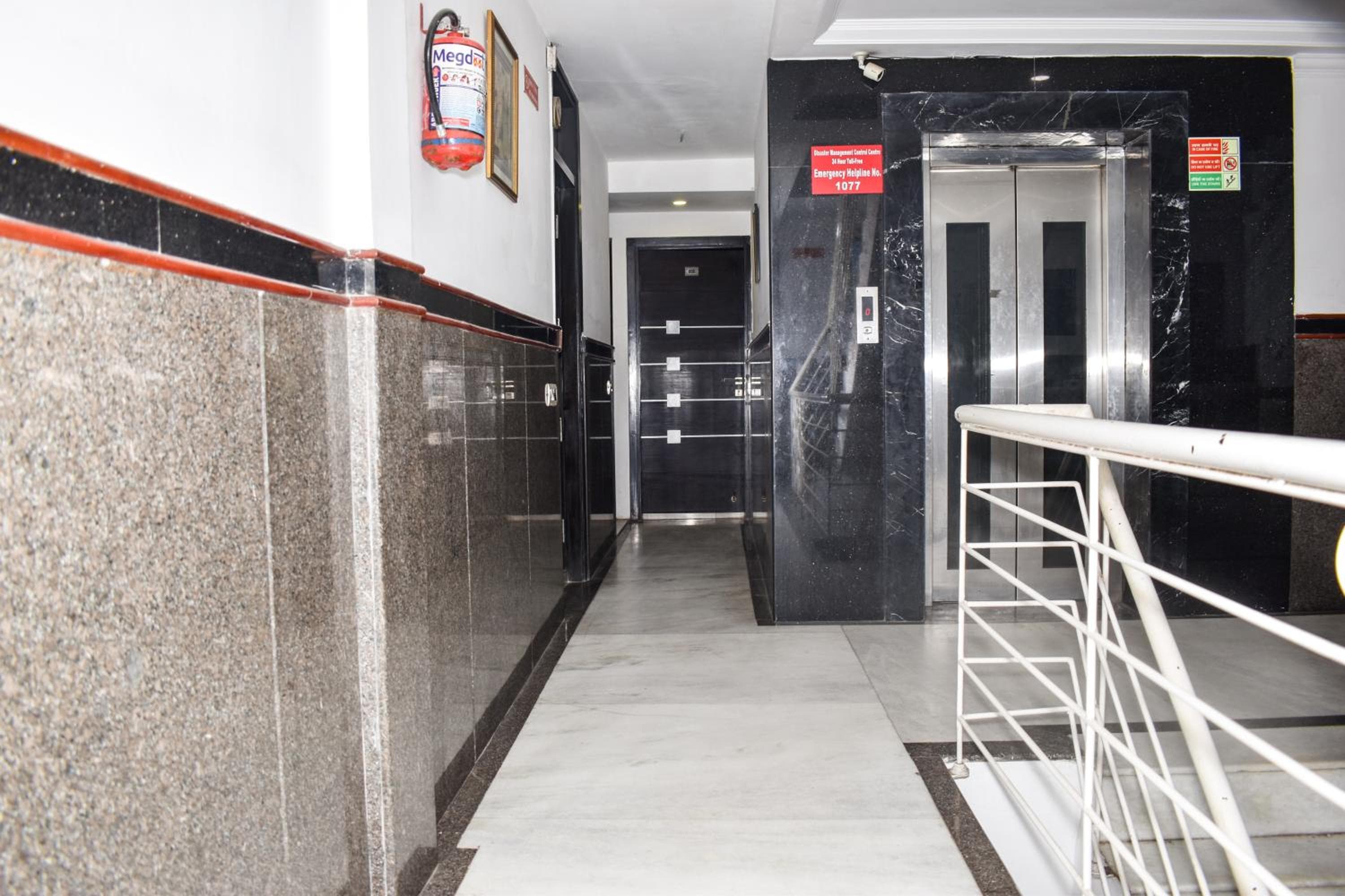Hotel Chanchal Continental - New Delhi City Centre