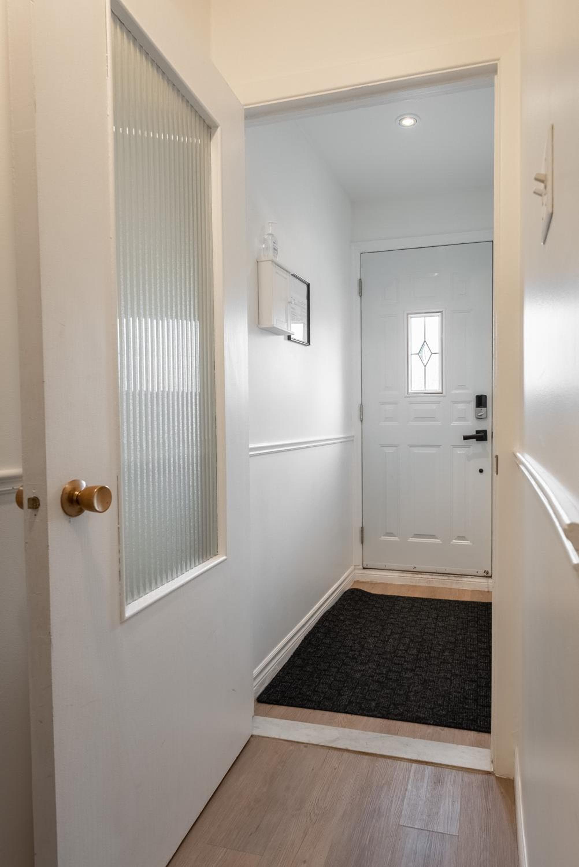 Cozy Family Home Near Montreal