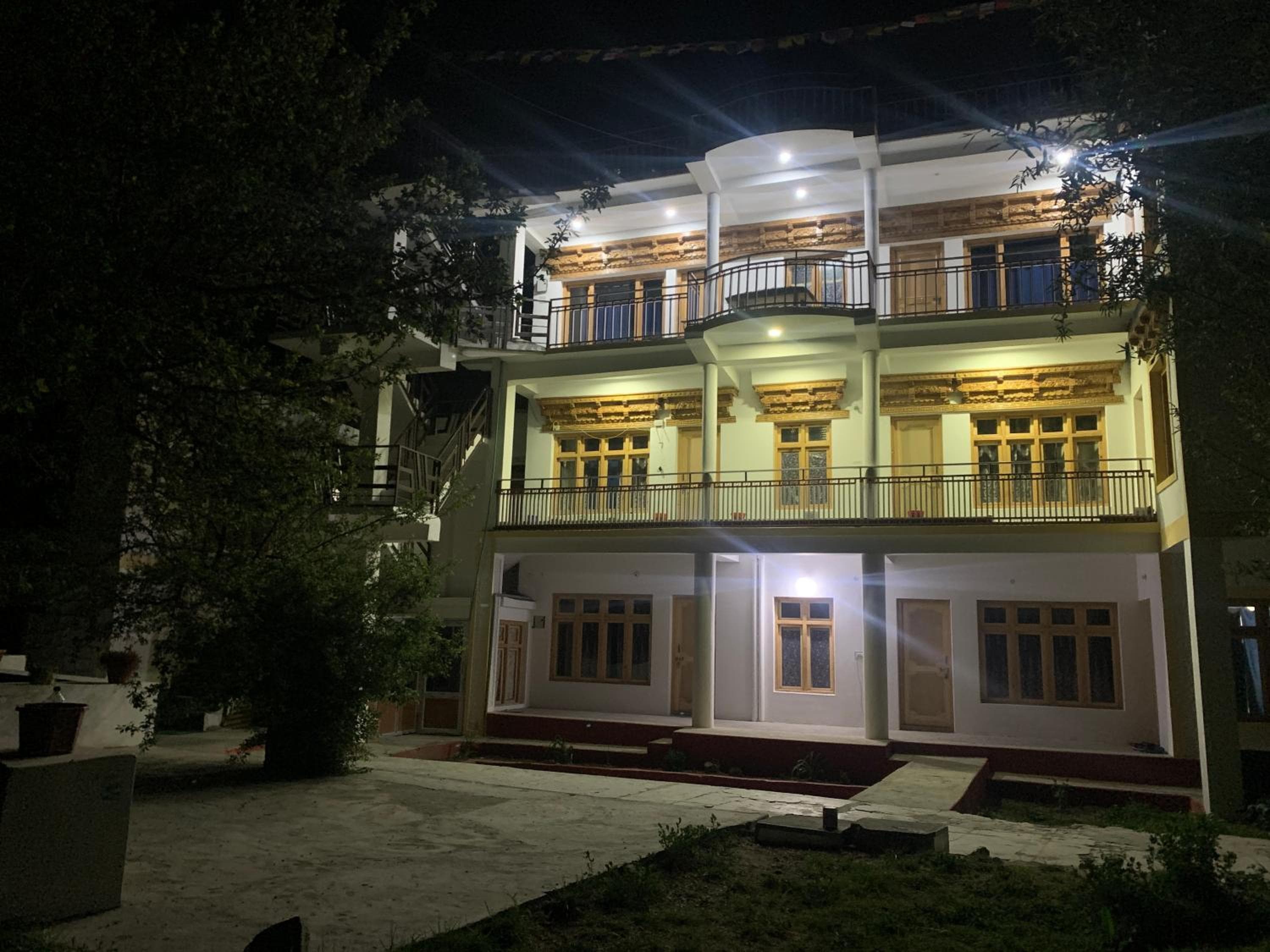 OMBAY GUESTHOUSE