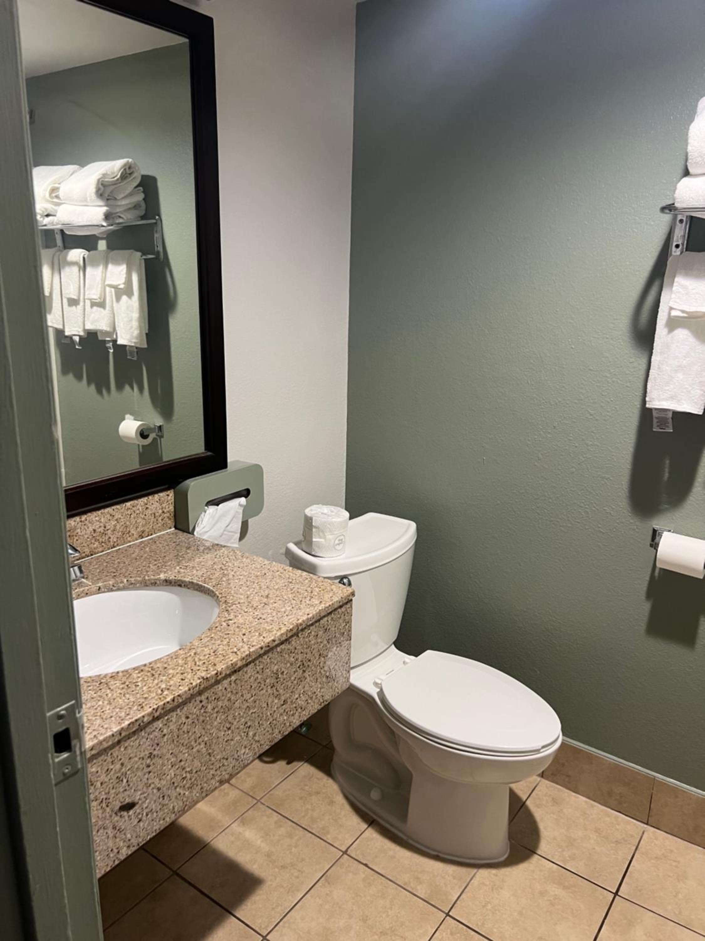 Quality Inn & Suites