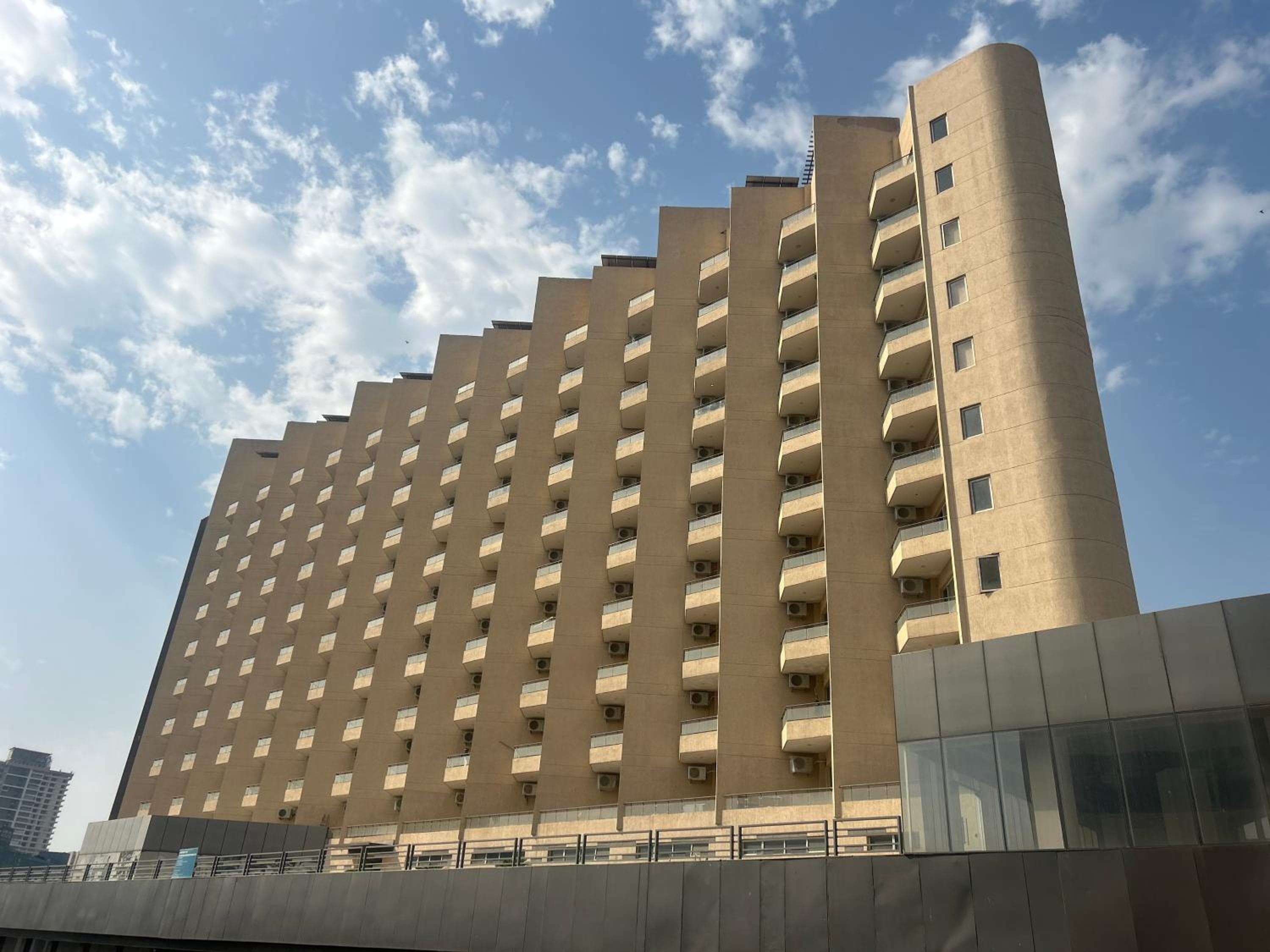 Alivaa Hotel Gurugram Sohna Road City Center