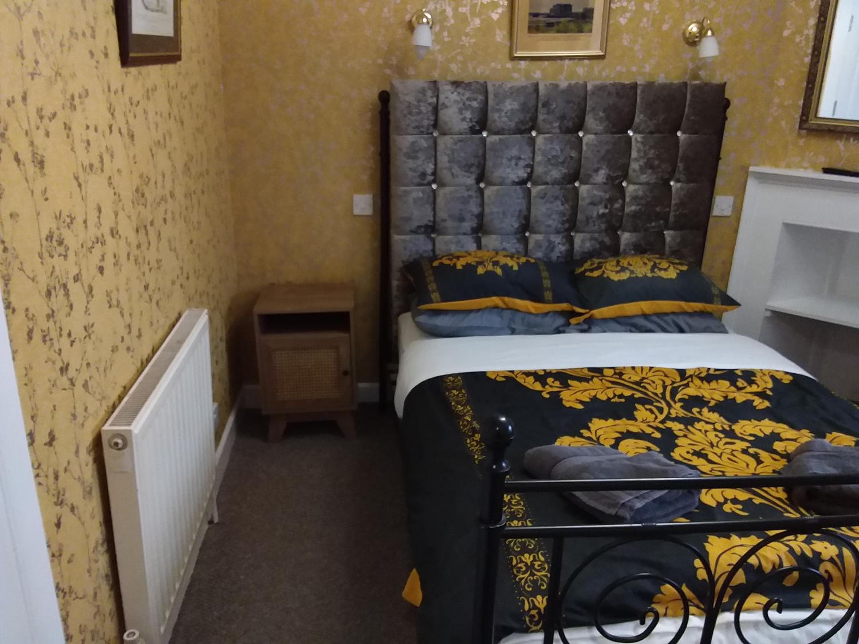 IVY- Braveheart Guest House