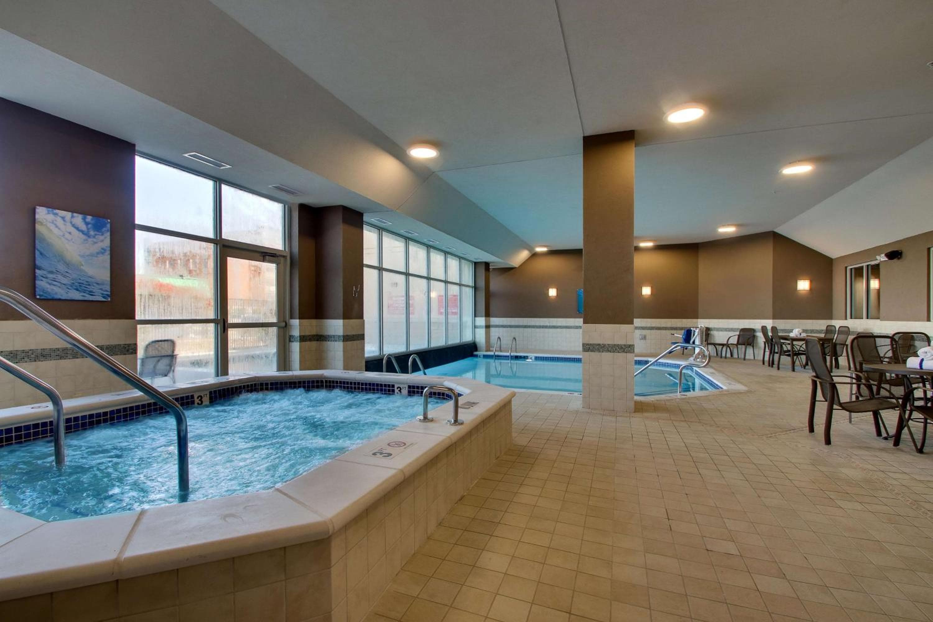 Drury Inn & Suites Iowa City Coralville
