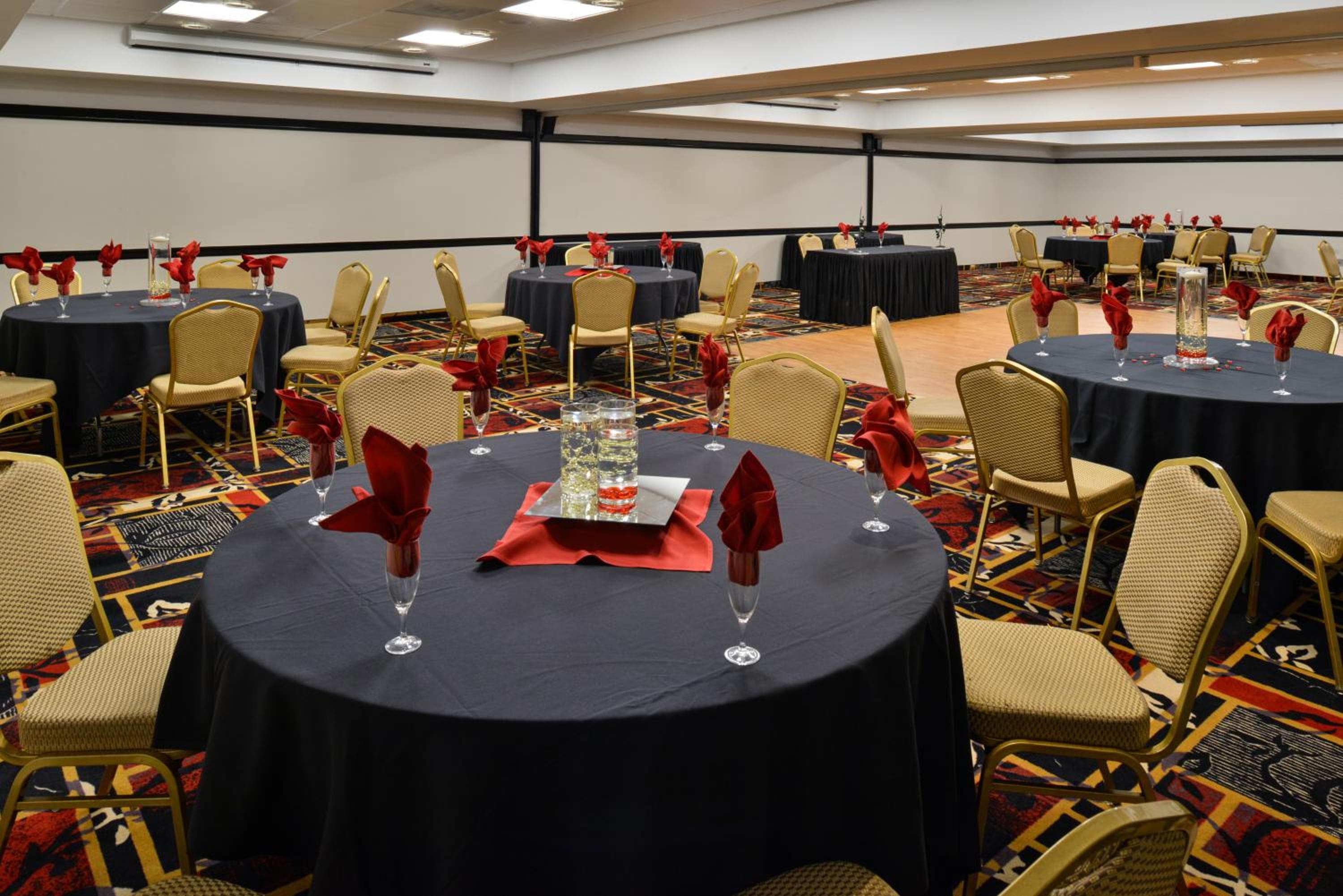 Hawthorne Inn & Conference Center