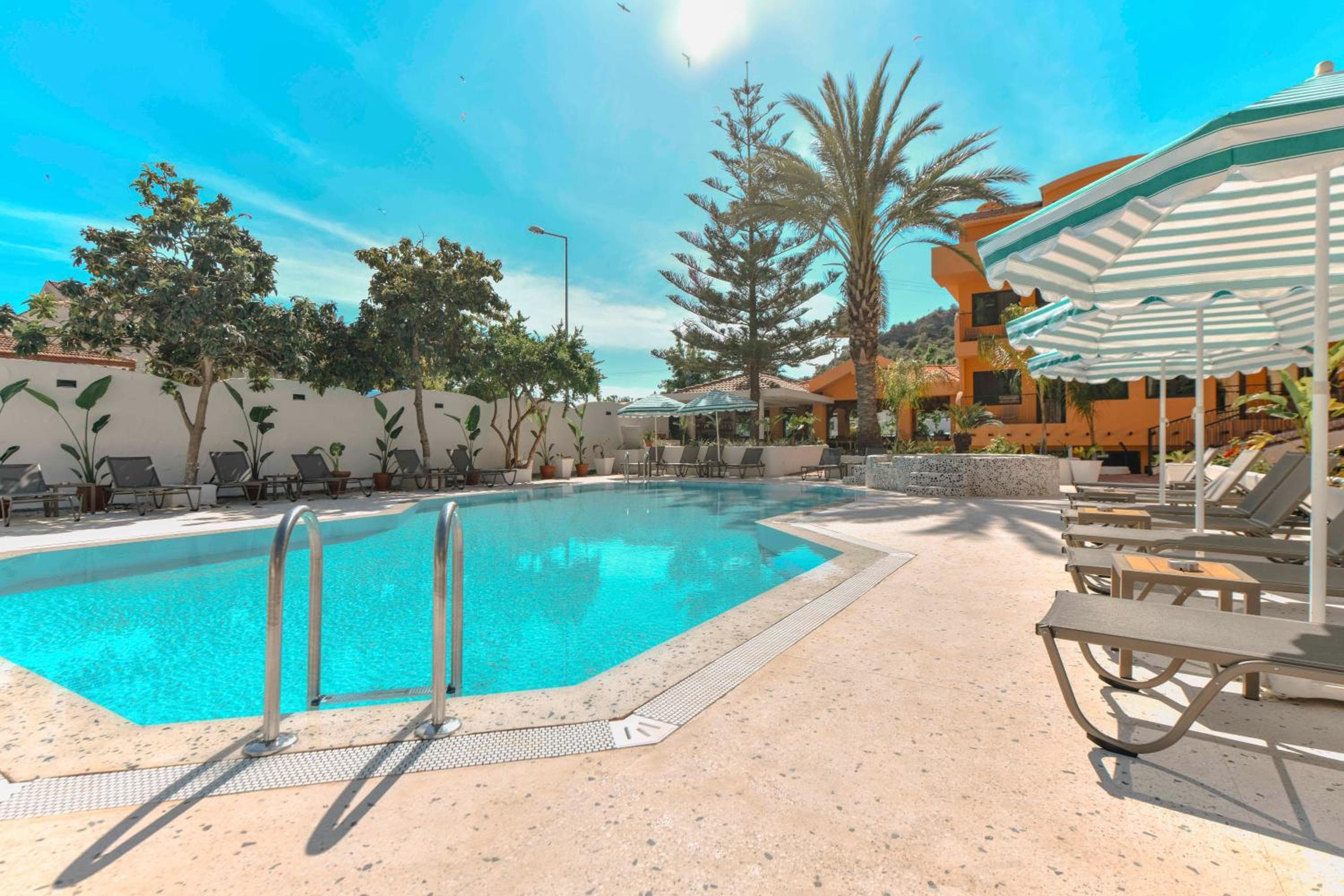 Unsal Hotel