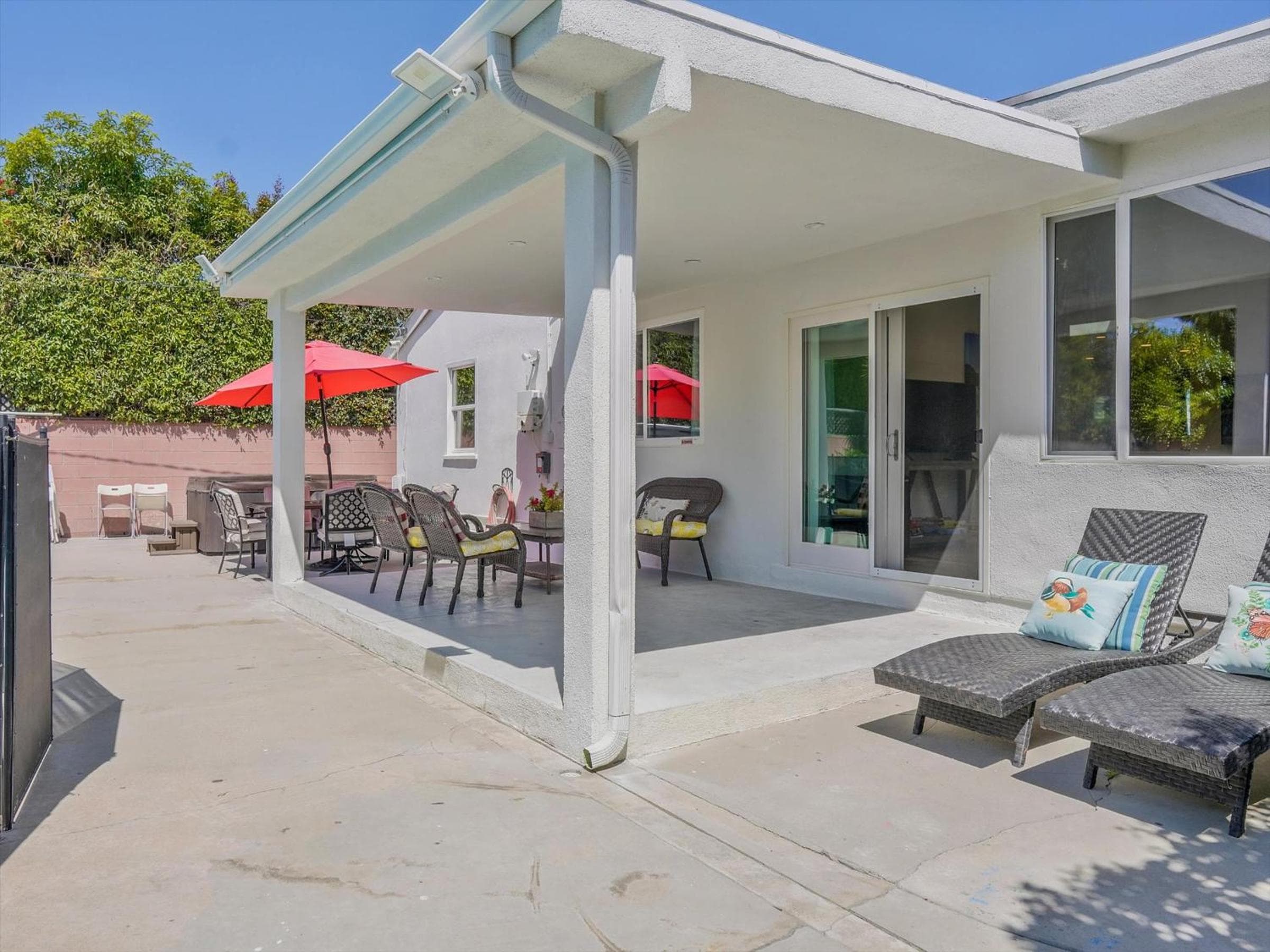 Hollywood Dream pool home & king beds