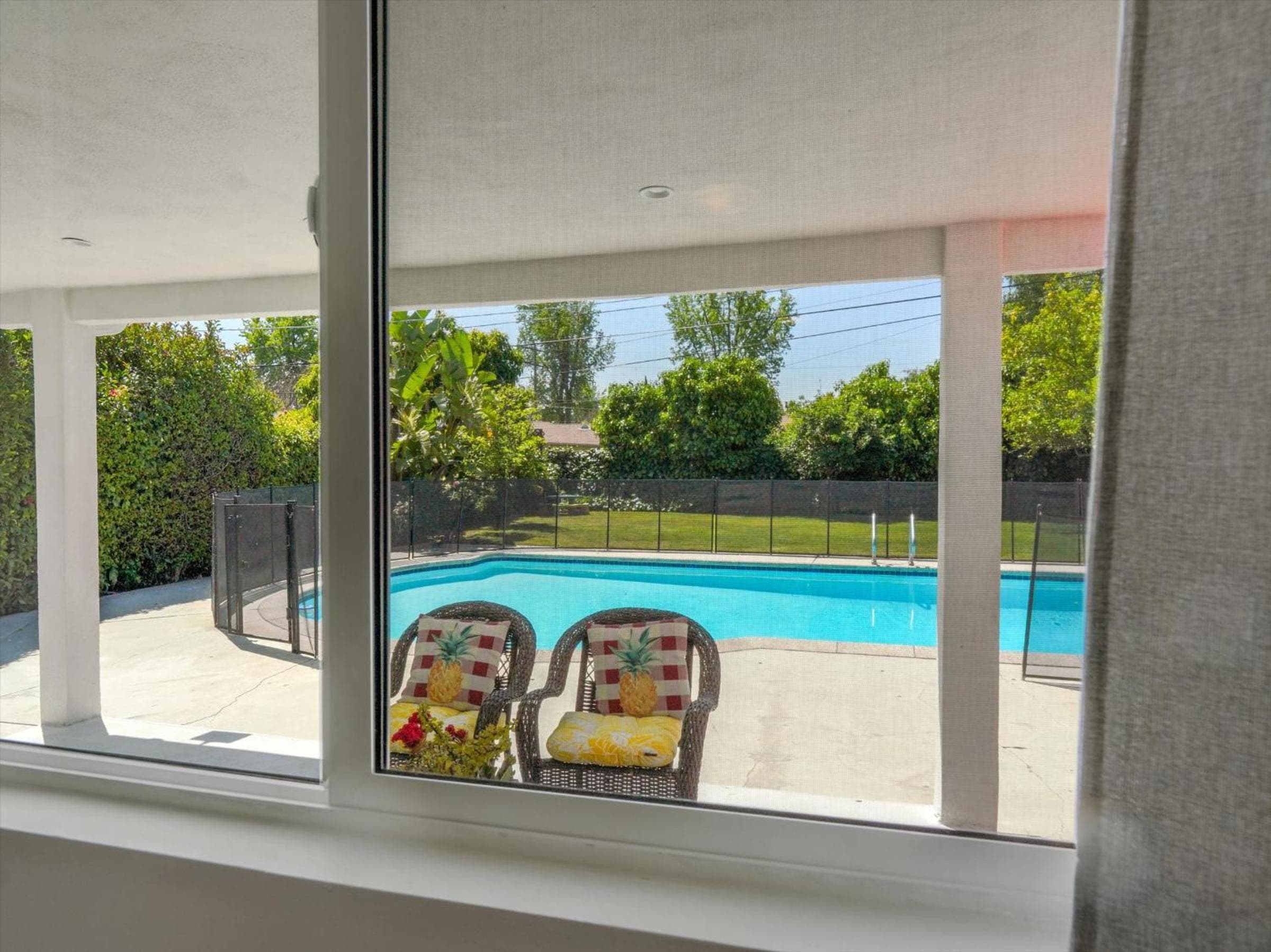 Hollywood Dream pool home & king beds
