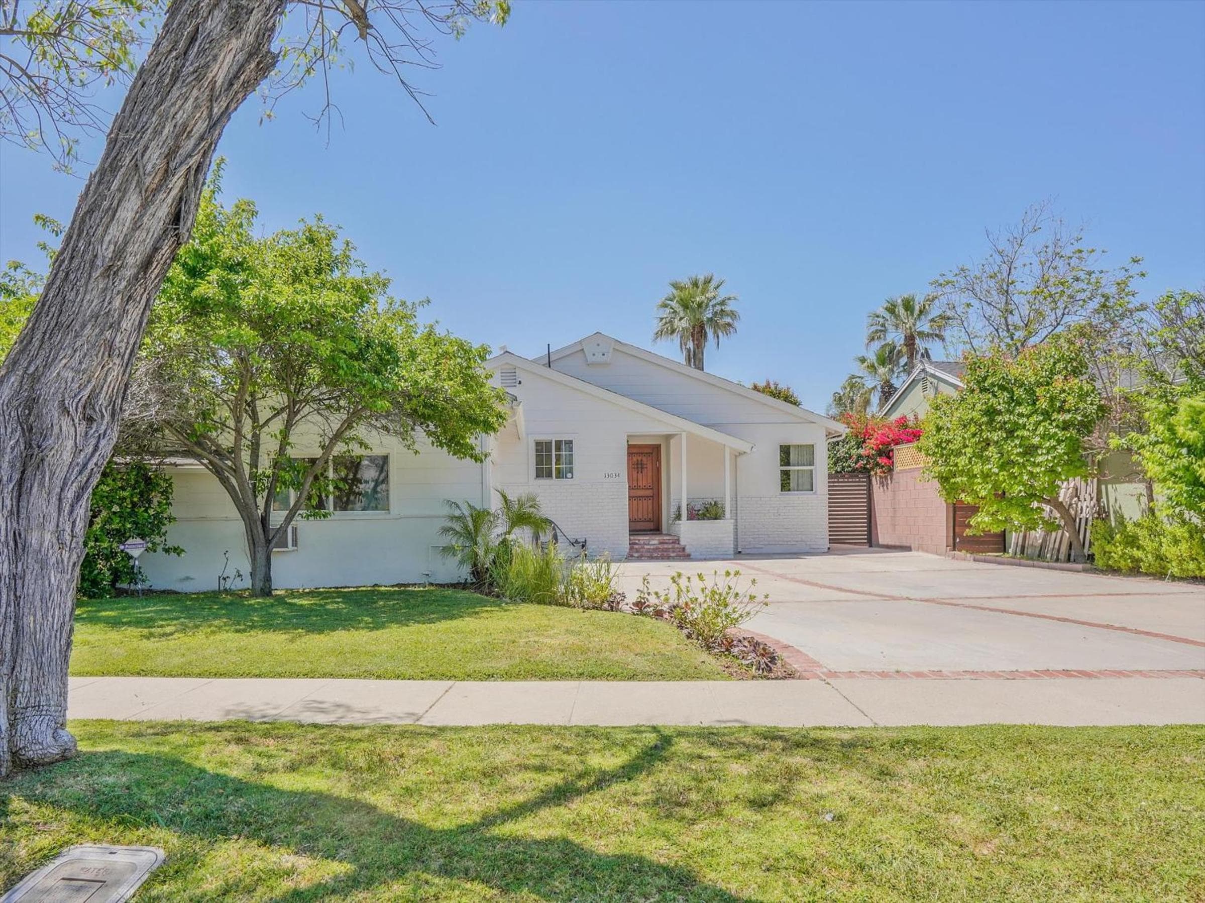 Hollywood Dream pool home & king beds
