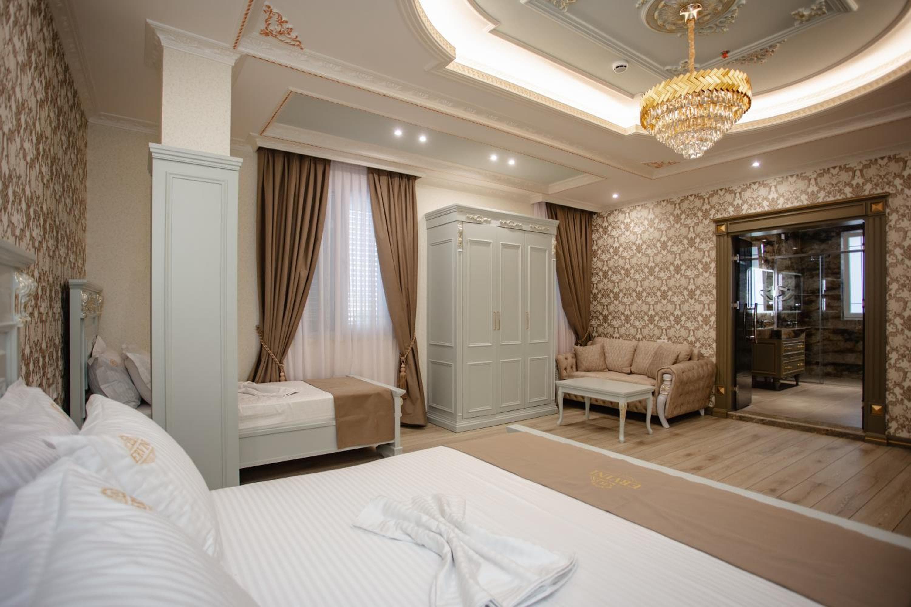 Ervini Boutique Hotel