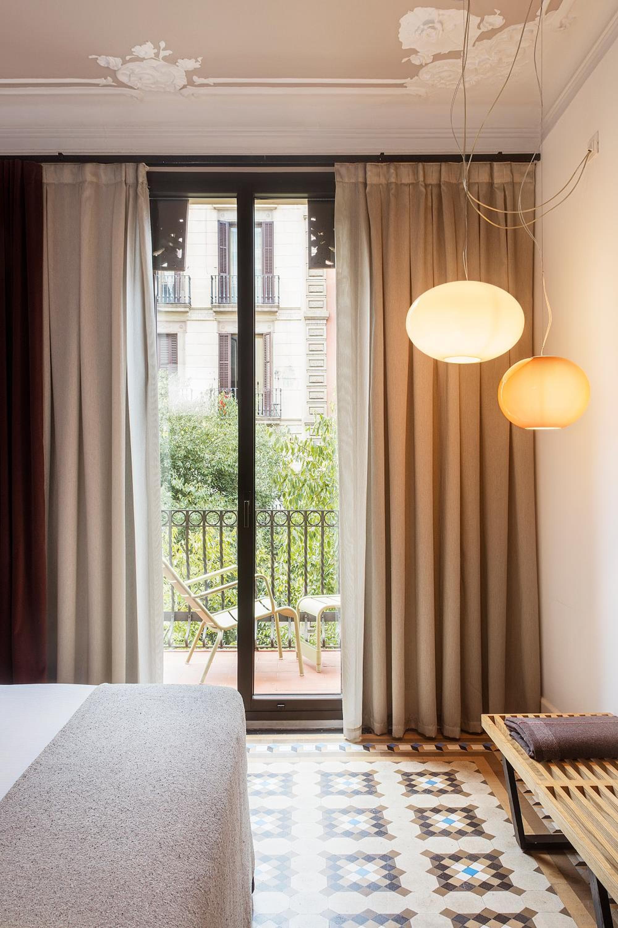 Alexandra Barcelona Hotel, Curio Collection by Hilton