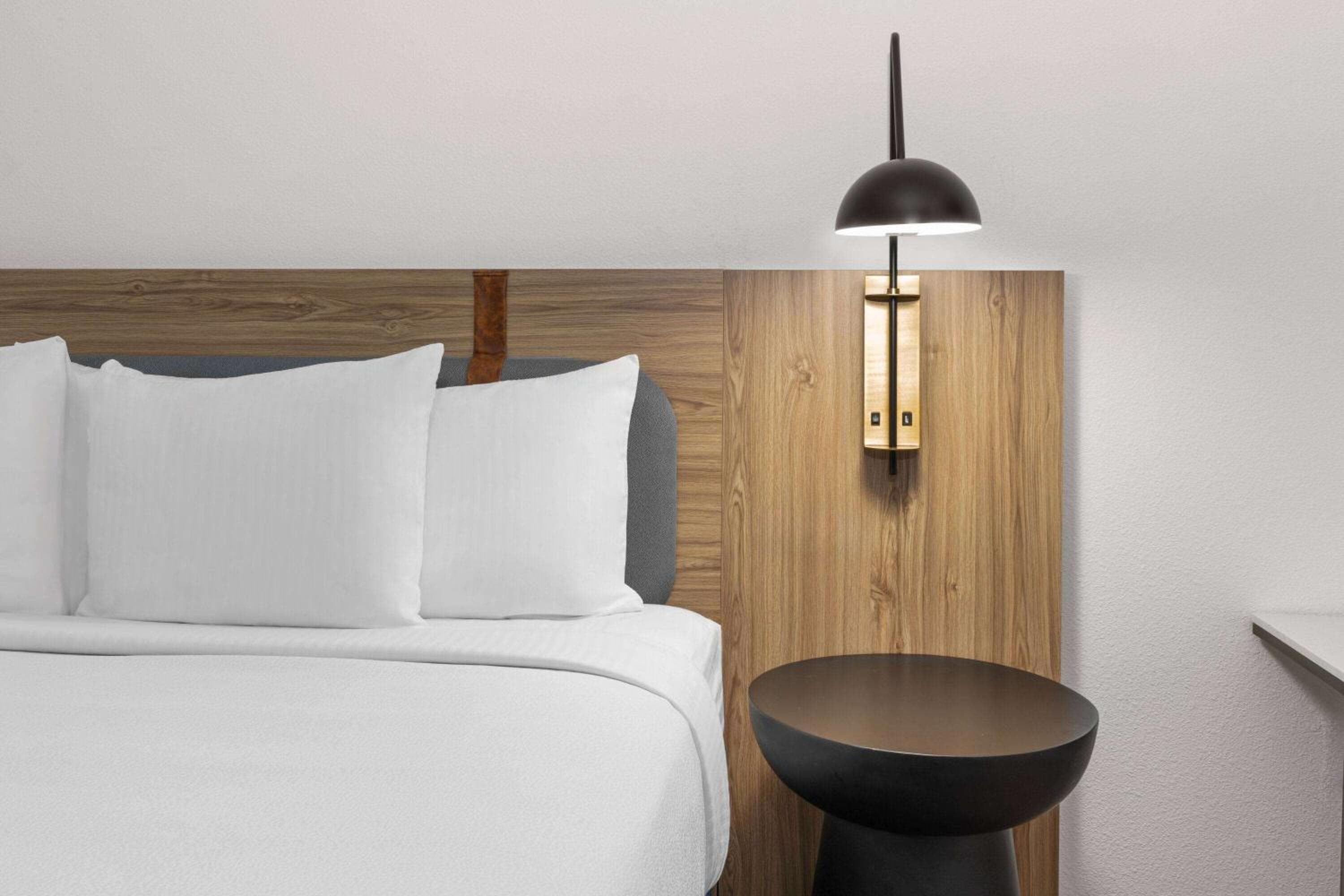 La Quinta Inn & Suites by Wyndham El Paso East Loop-375