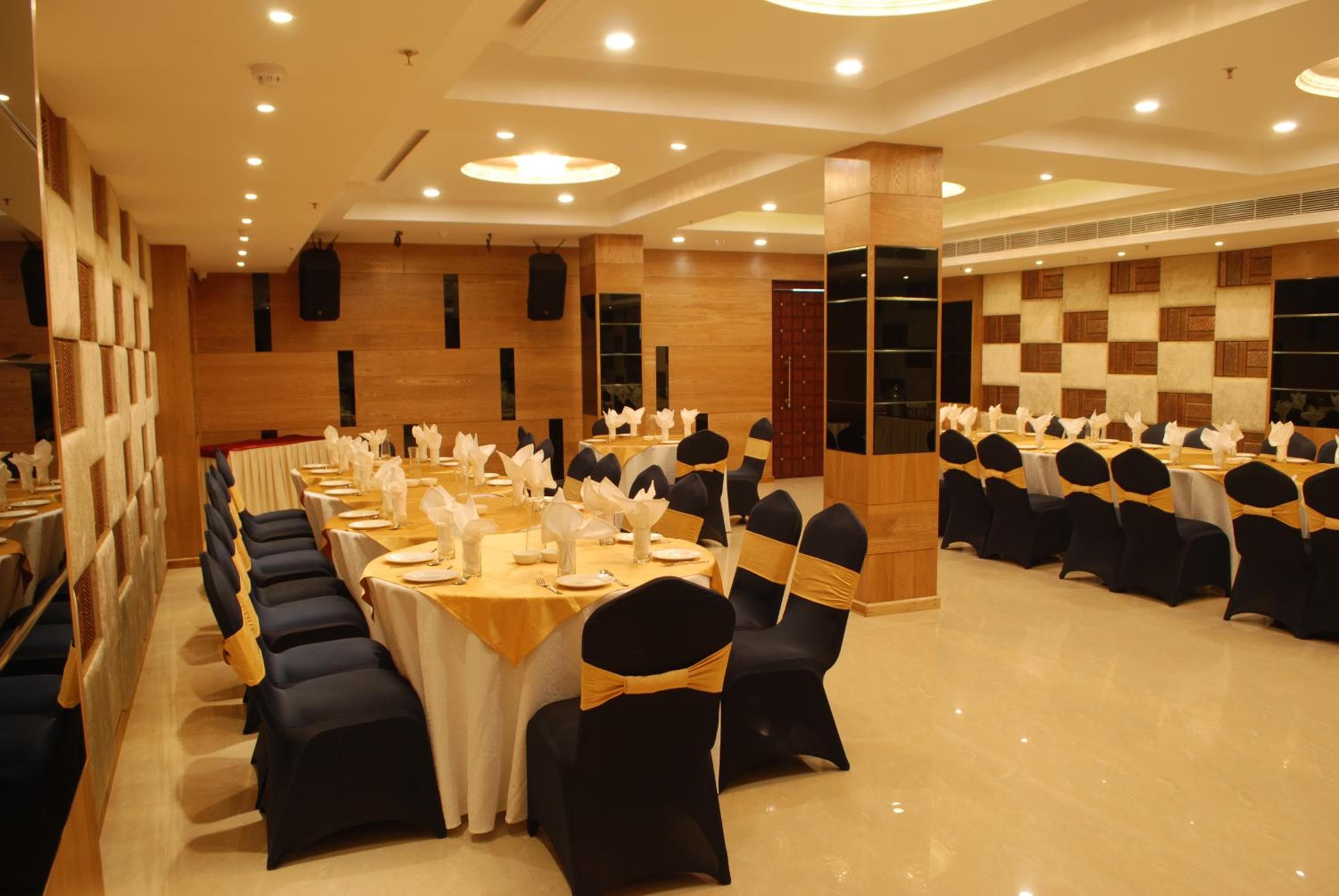 Glades Hotel