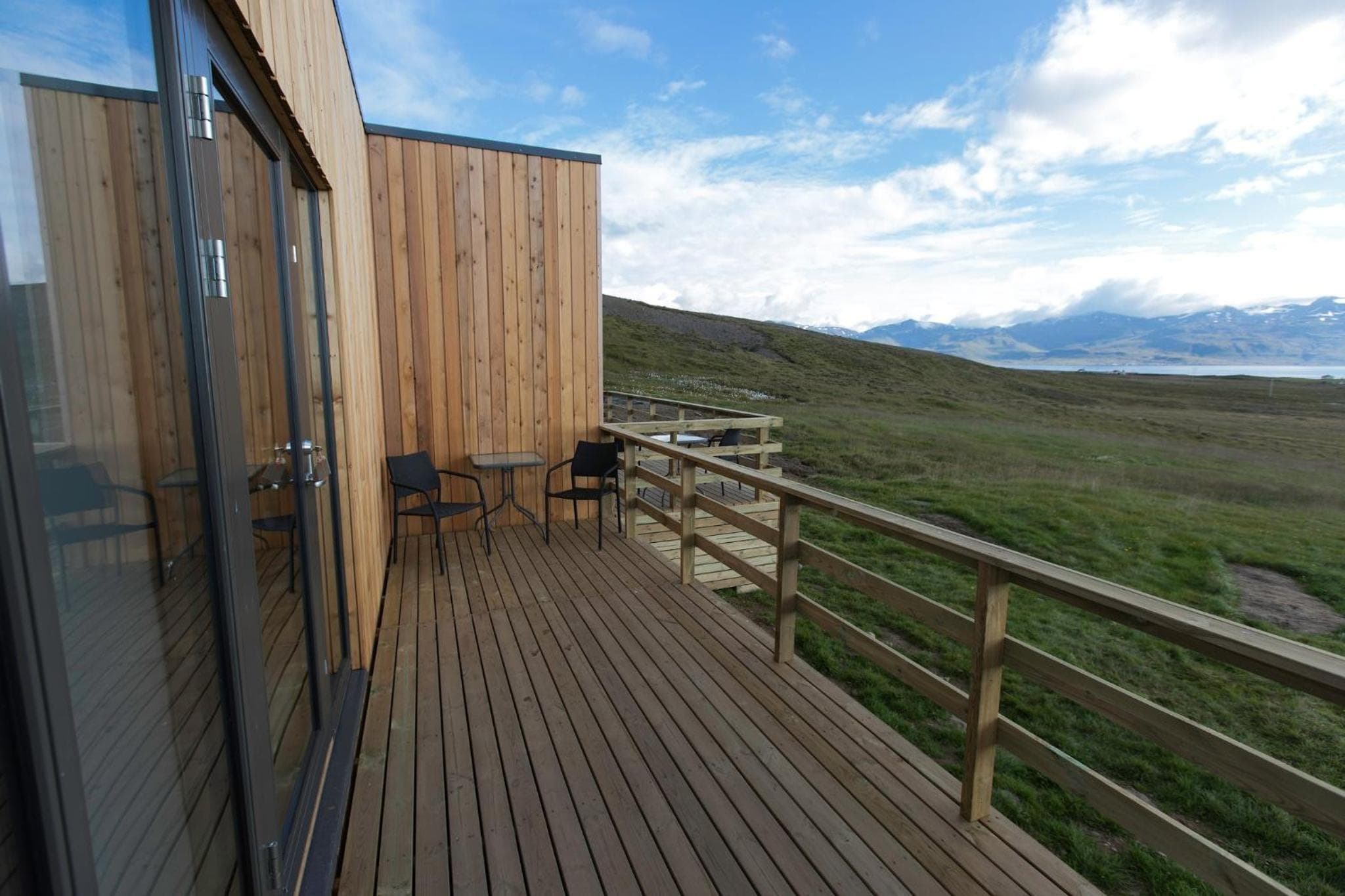 Dis Cottages