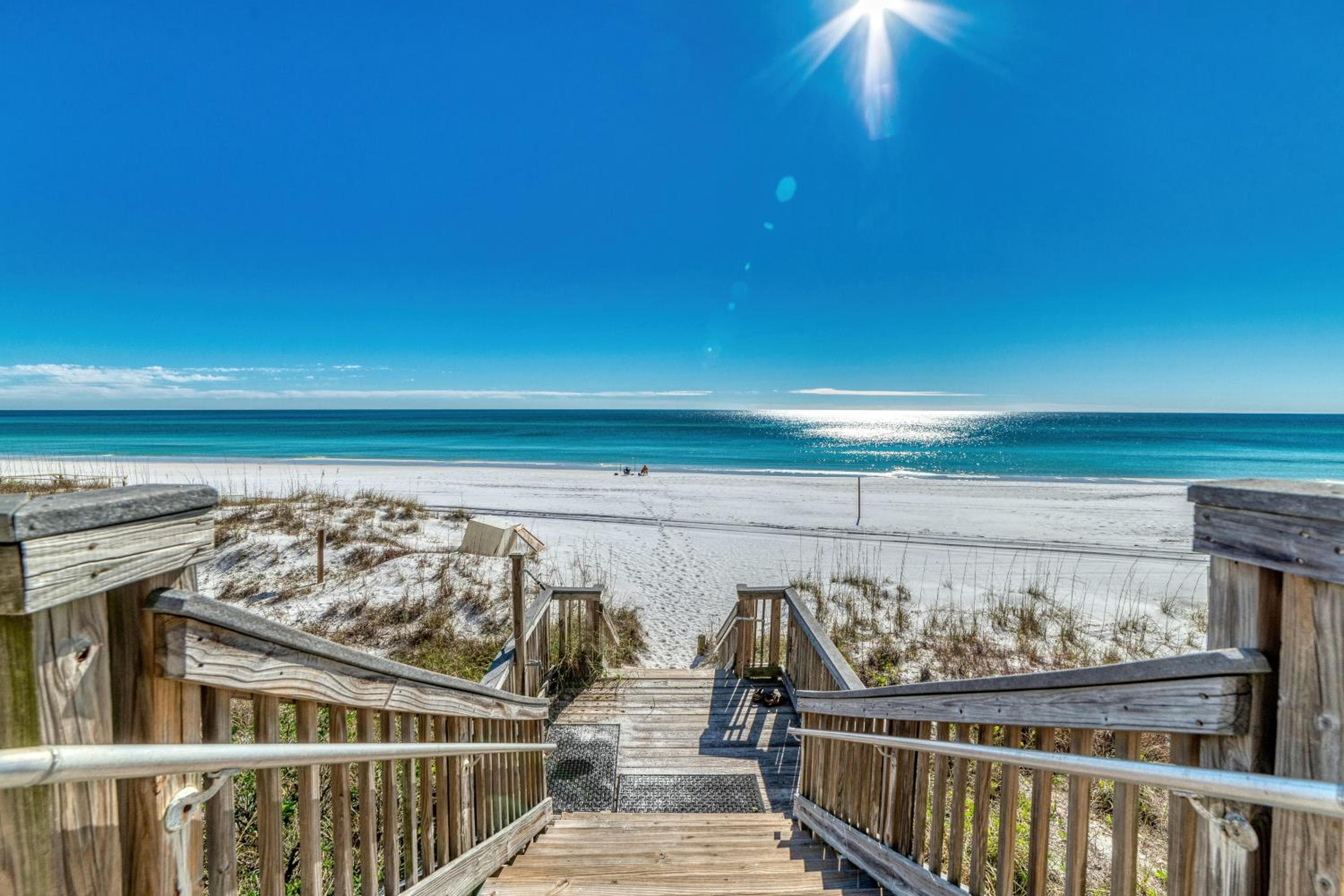 Beach House Condominiums C603 - Beachfront with Pool, Wi-Fi, & Beach Service