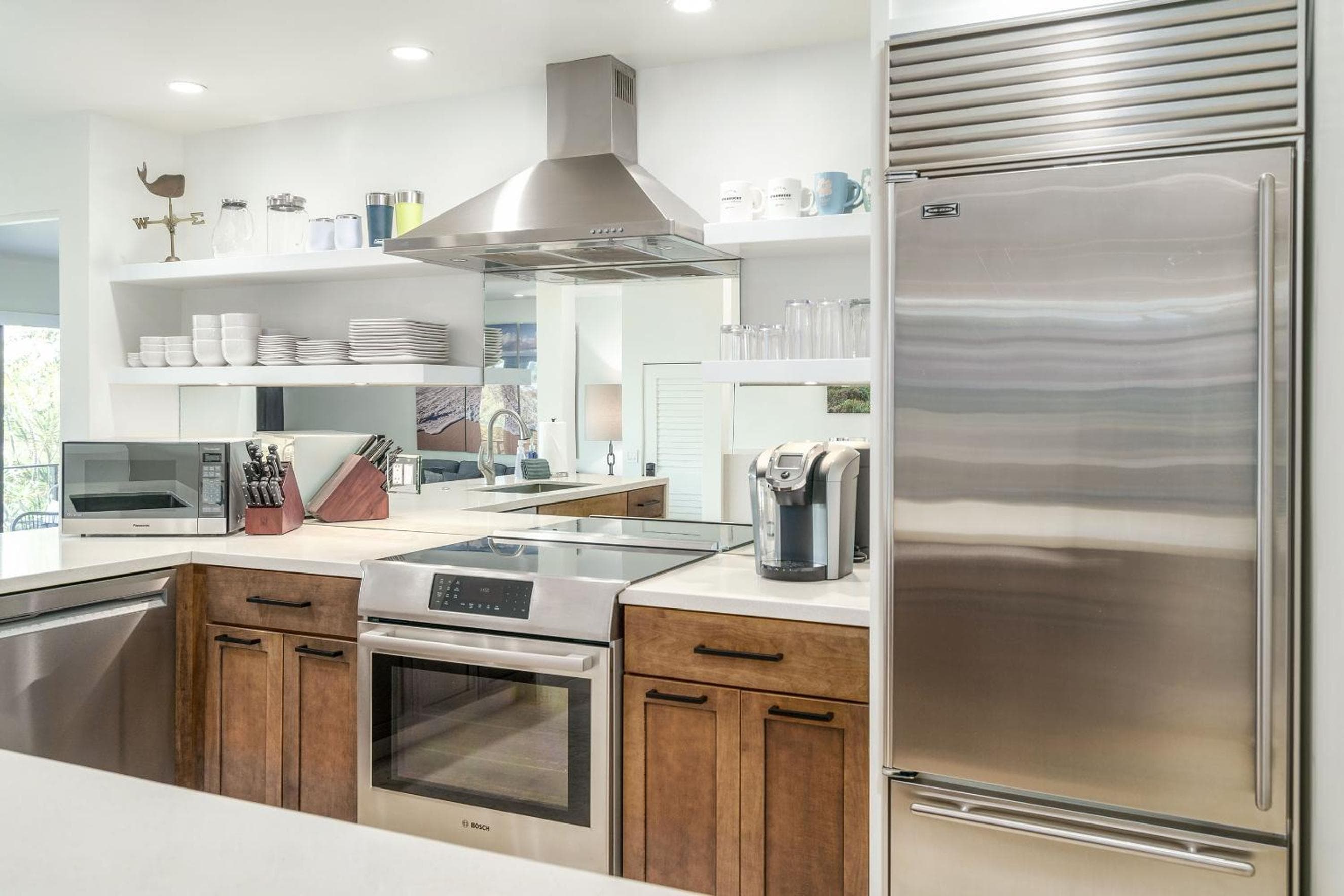 Wailea Elua Village 803, Ocean Views, Modern Reno