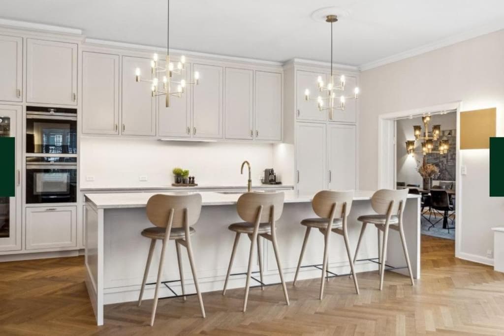 Huge property in Hellerup with a large garden - very close to Copenhagen