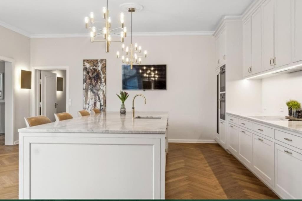 Huge property in Hellerup with a large garden - very close to Copenhagen