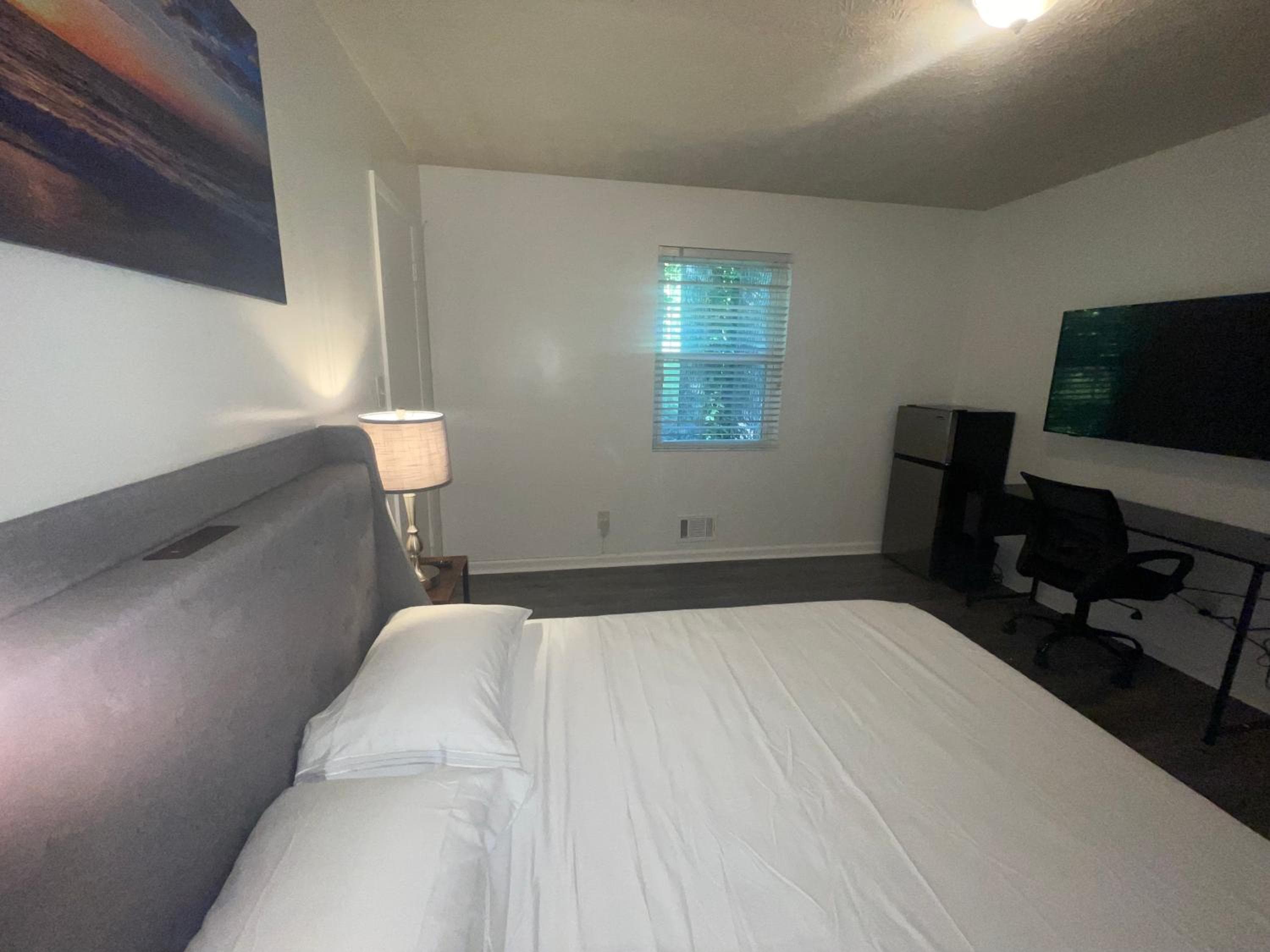 5BD 2BTH Home Near Hartsfield Jackson Airport