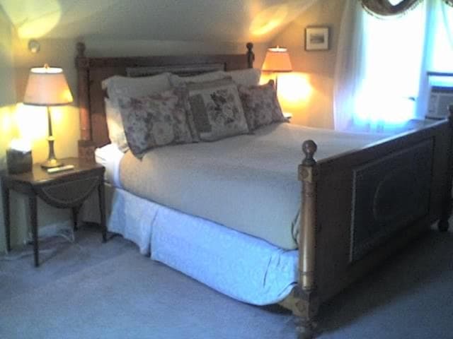 Cleveland House Inn