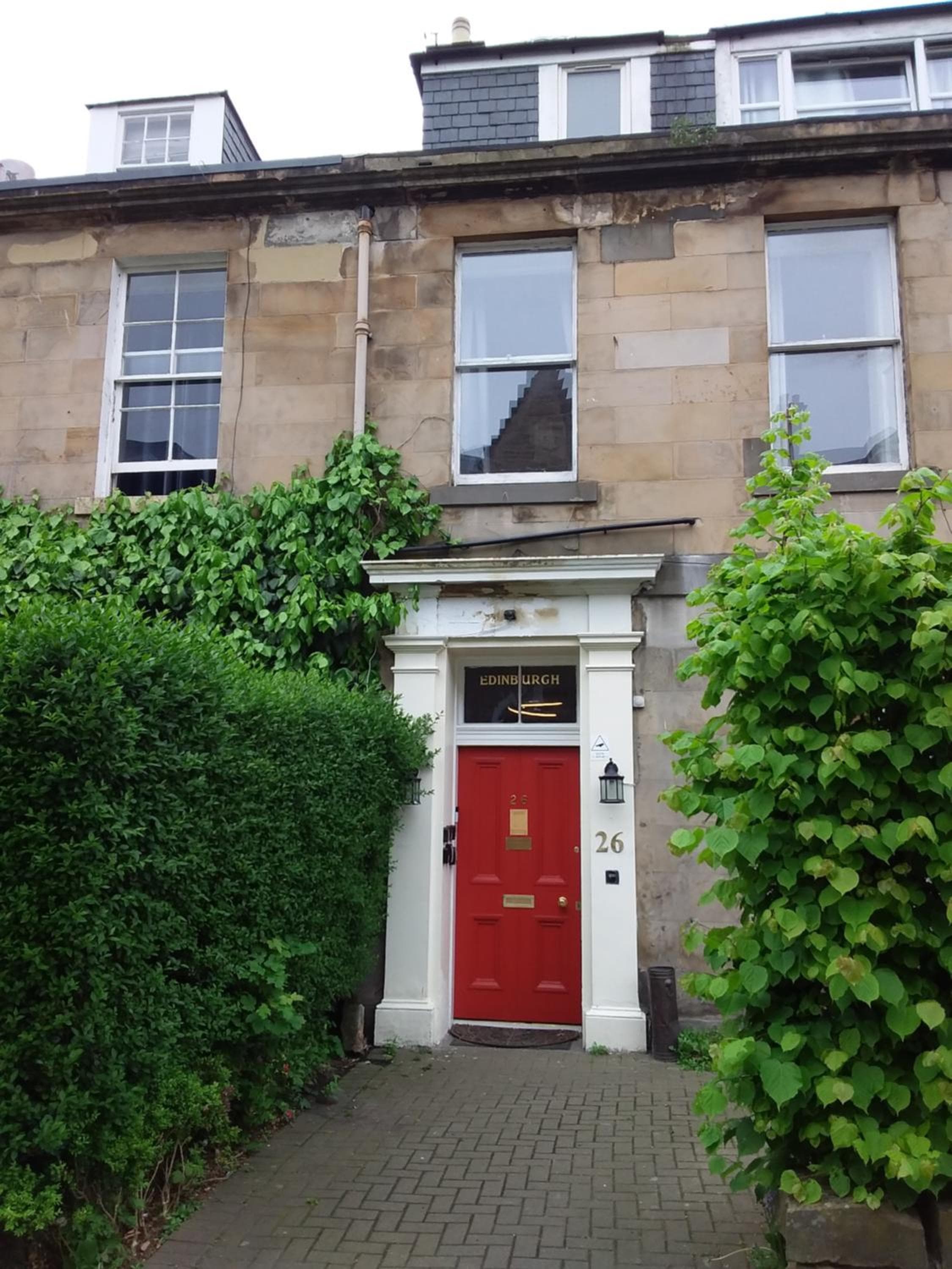 IVY- Braveheart Guest House