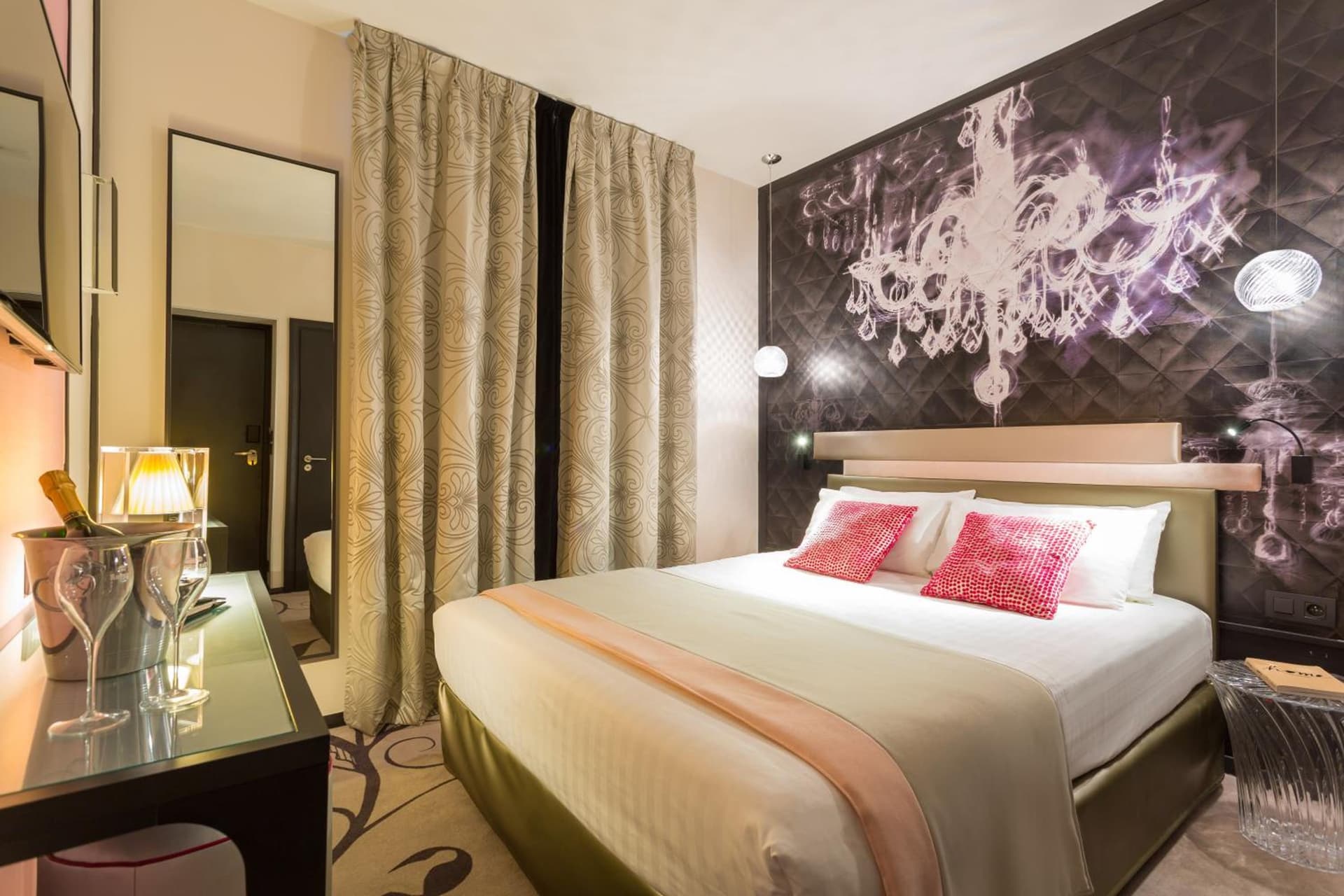 Hotel Yllen Eiffel
