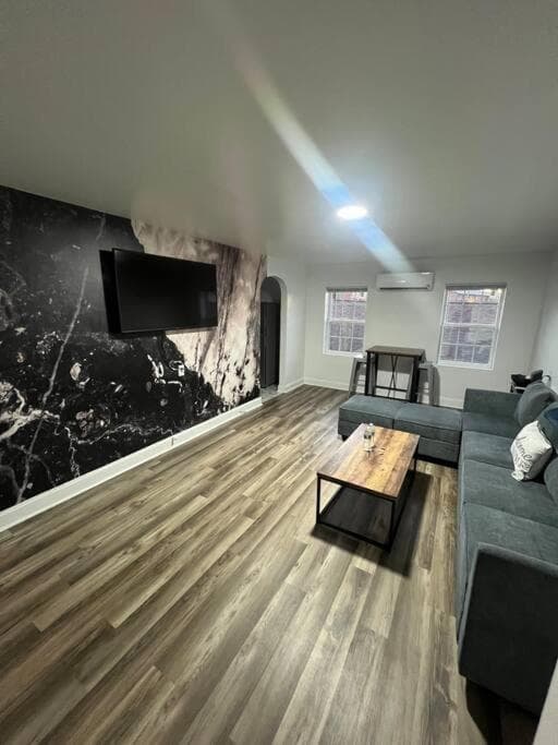 Westover 1BR Apt, Pet-Friendly, Near WVU