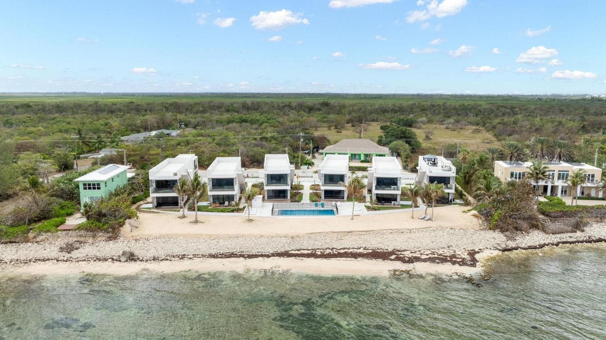 Silver Reef #3 - 2 BR LUXE Oceanfront & Pool